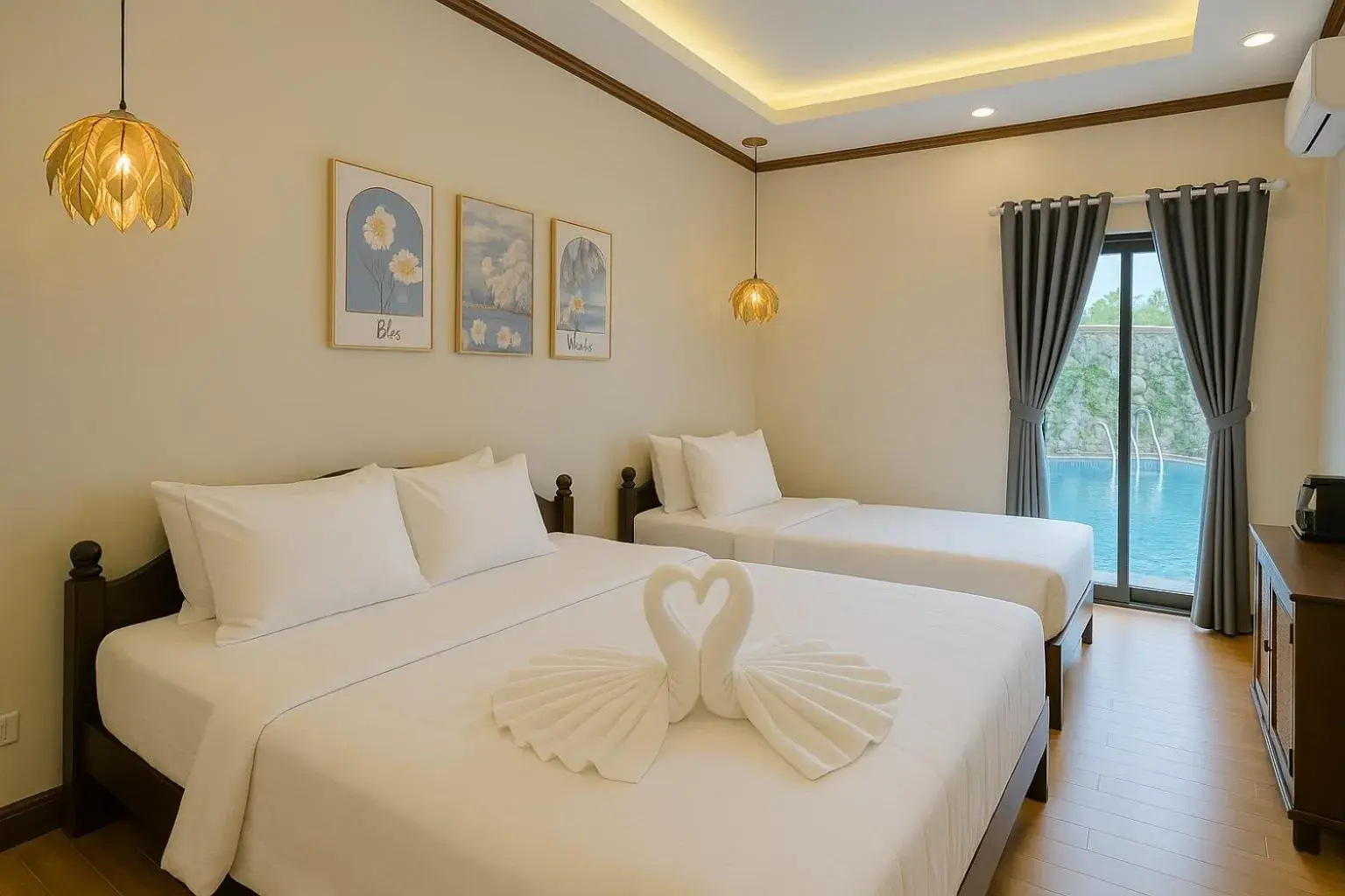 Family Room with Lake View in Villa Khili Phousi Family Room with Lake View in Villa Khili Phousi