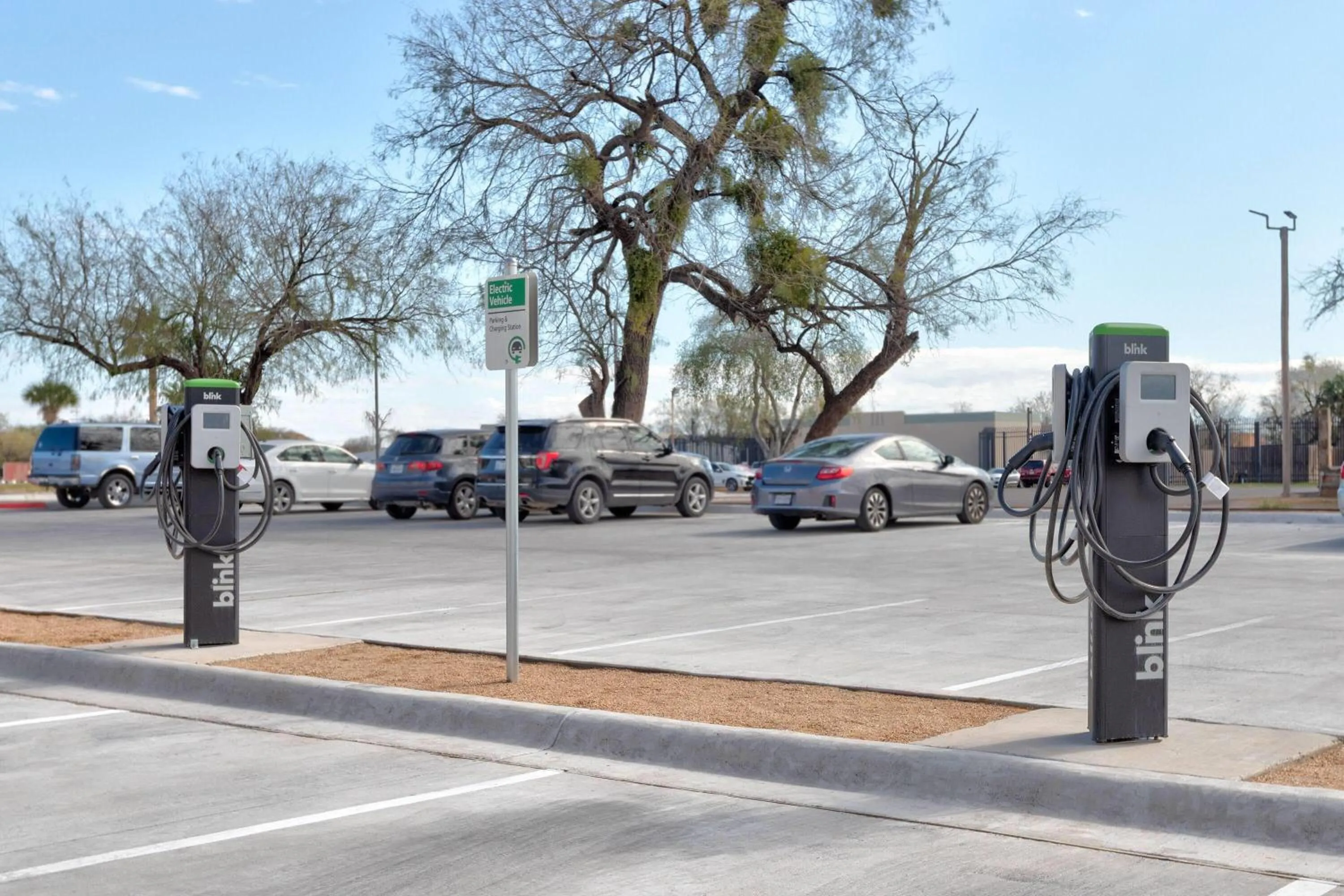 Property building in La Quinta Inn & Suites by Wyndham Eagle Pass