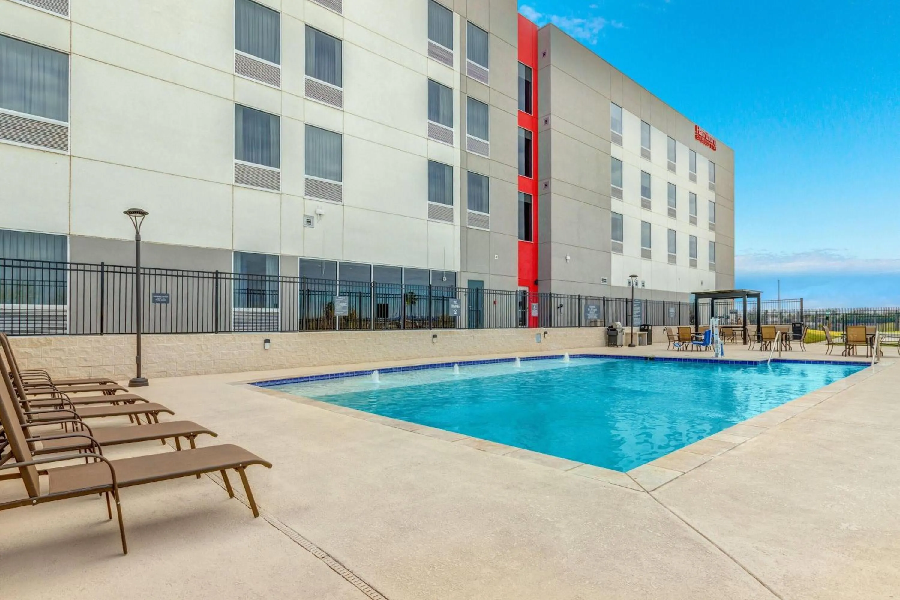 Swimming pool in La Quinta Inn & Suites by Wyndham Eagle Pass