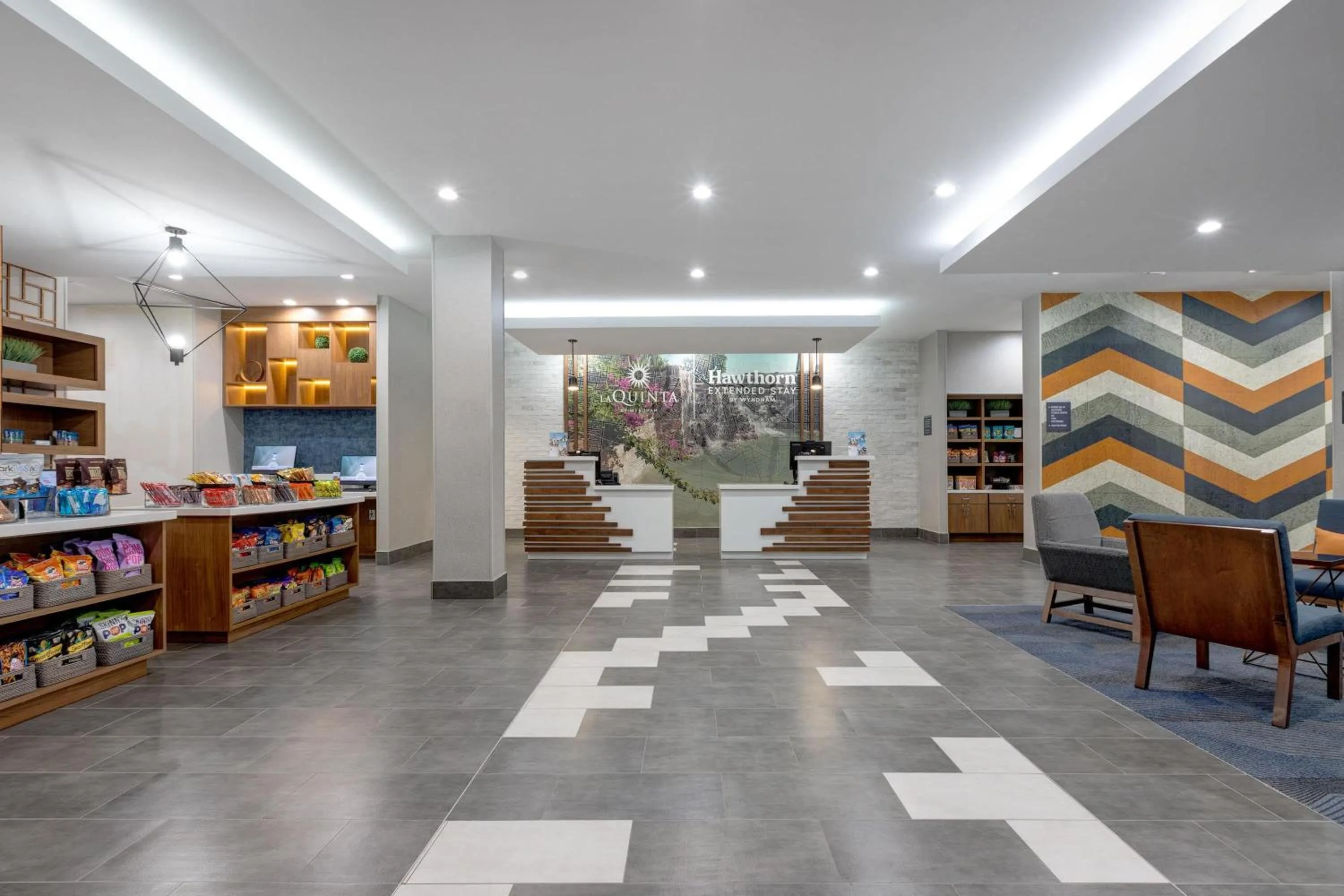 Lobby or reception in La Quinta Inn & Suites by Wyndham Eagle Pass