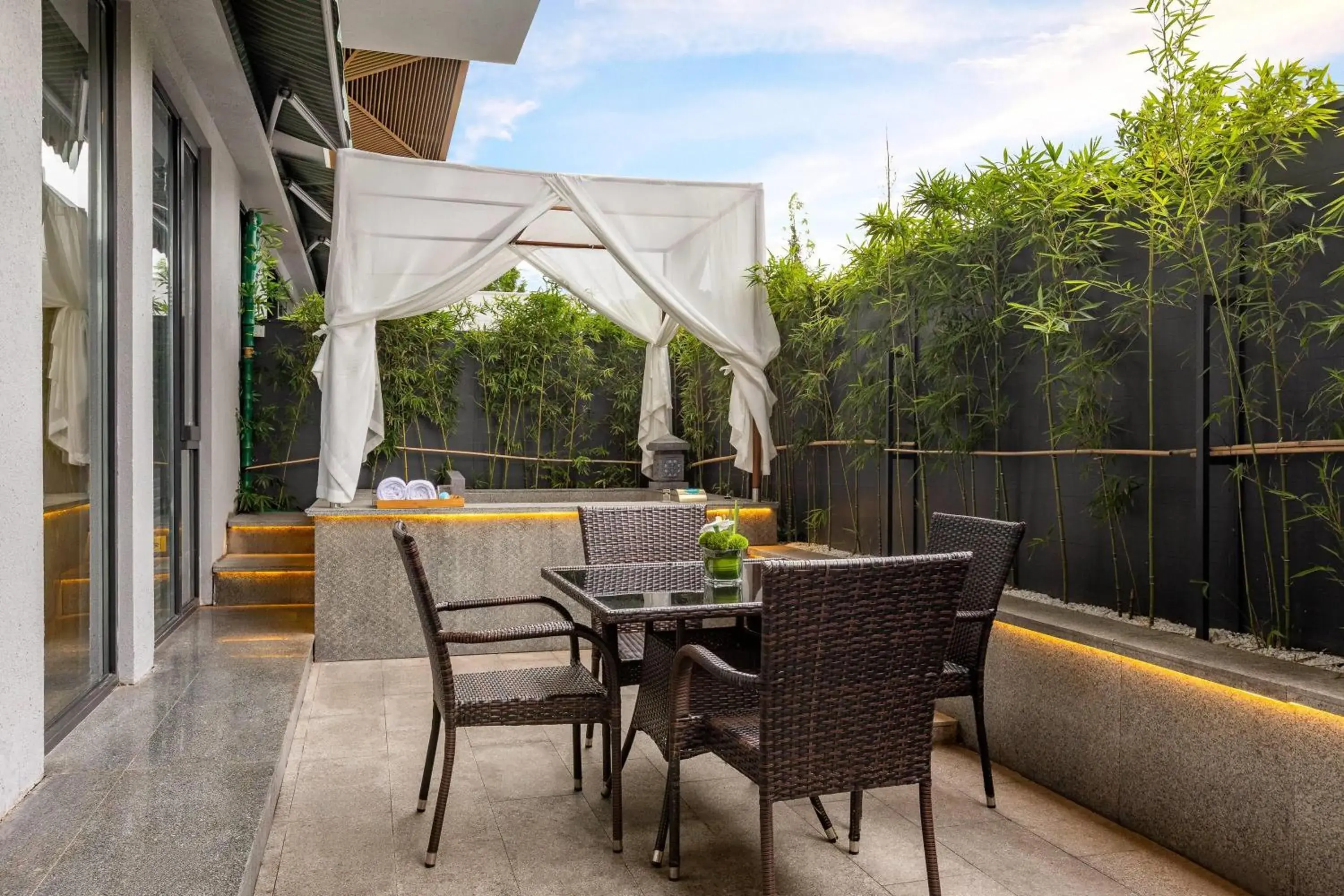 Room with Two Single Beds - Smoking in Wingate by Wyndham Emeishan Scenic Spot Room with Two Single Beds - Smoking in Wingate by Wyndham Emeishan Scenic Spot