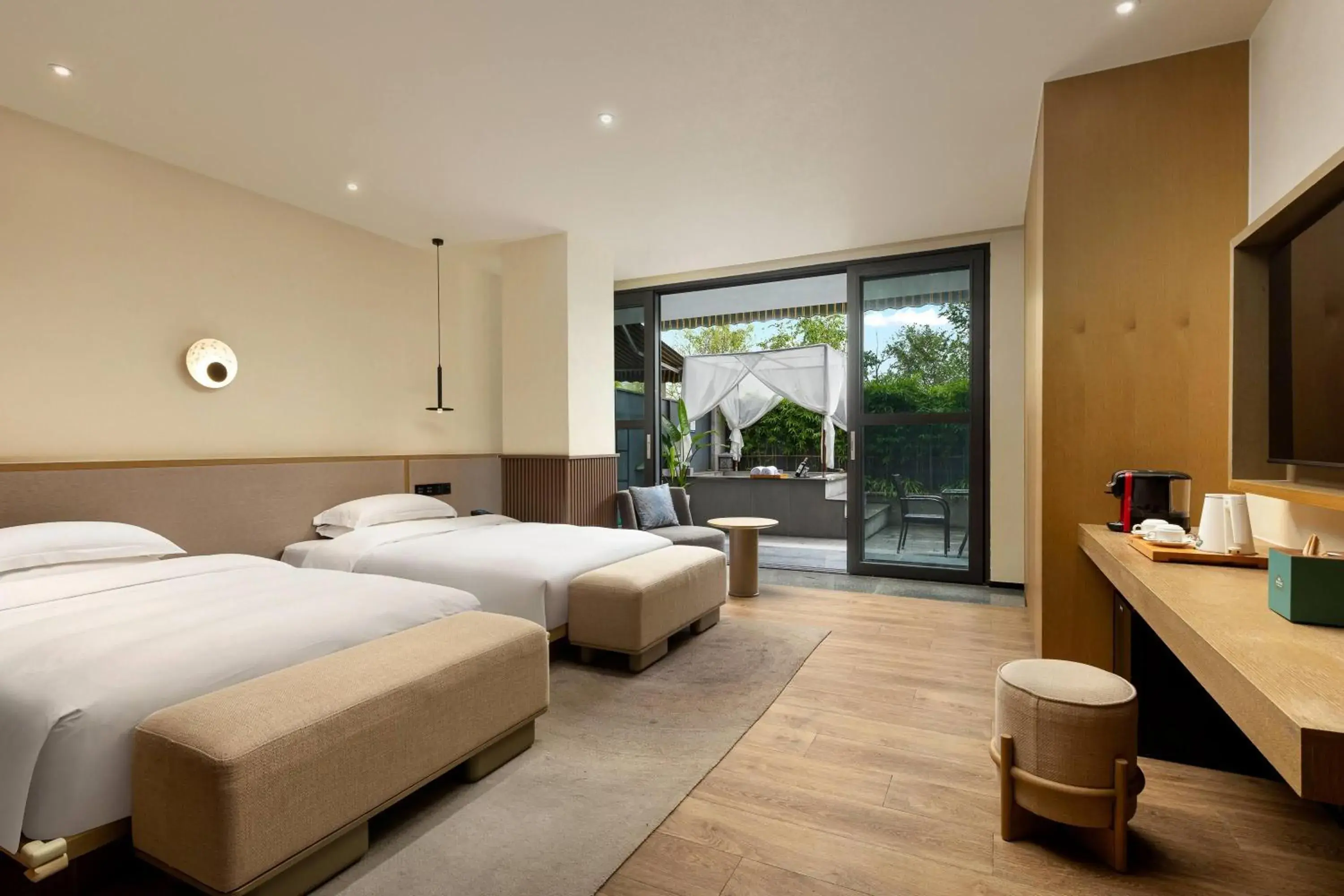 Room with Two Single Beds - Smoking in Wingate by Wyndham Emeishan Scenic Spot Room with Two Single Beds - Smoking in Wingate by Wyndham Emeishan Scenic Spot