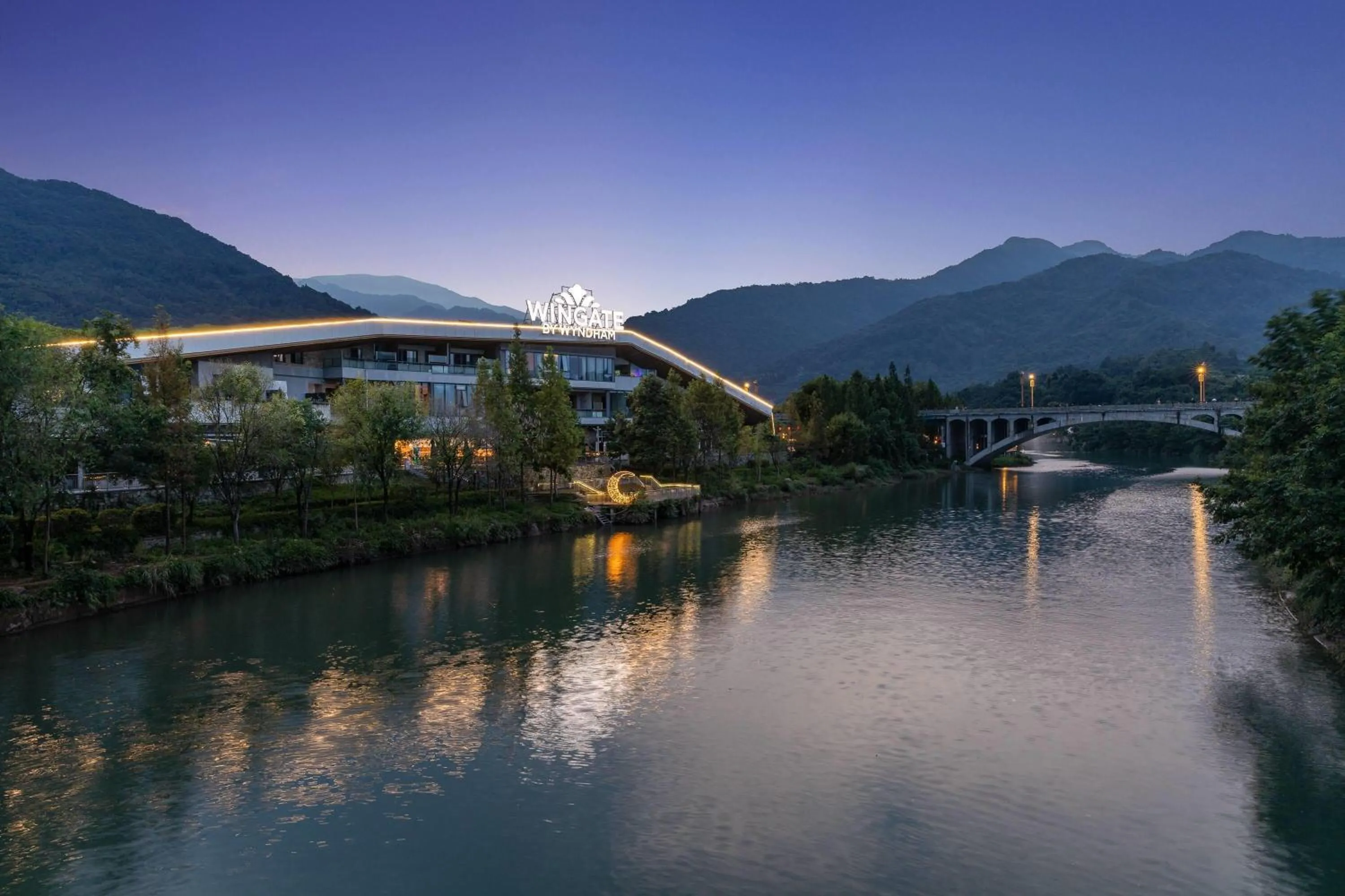 Property building in Wingate by Wyndham Emeishan Scenic Spot