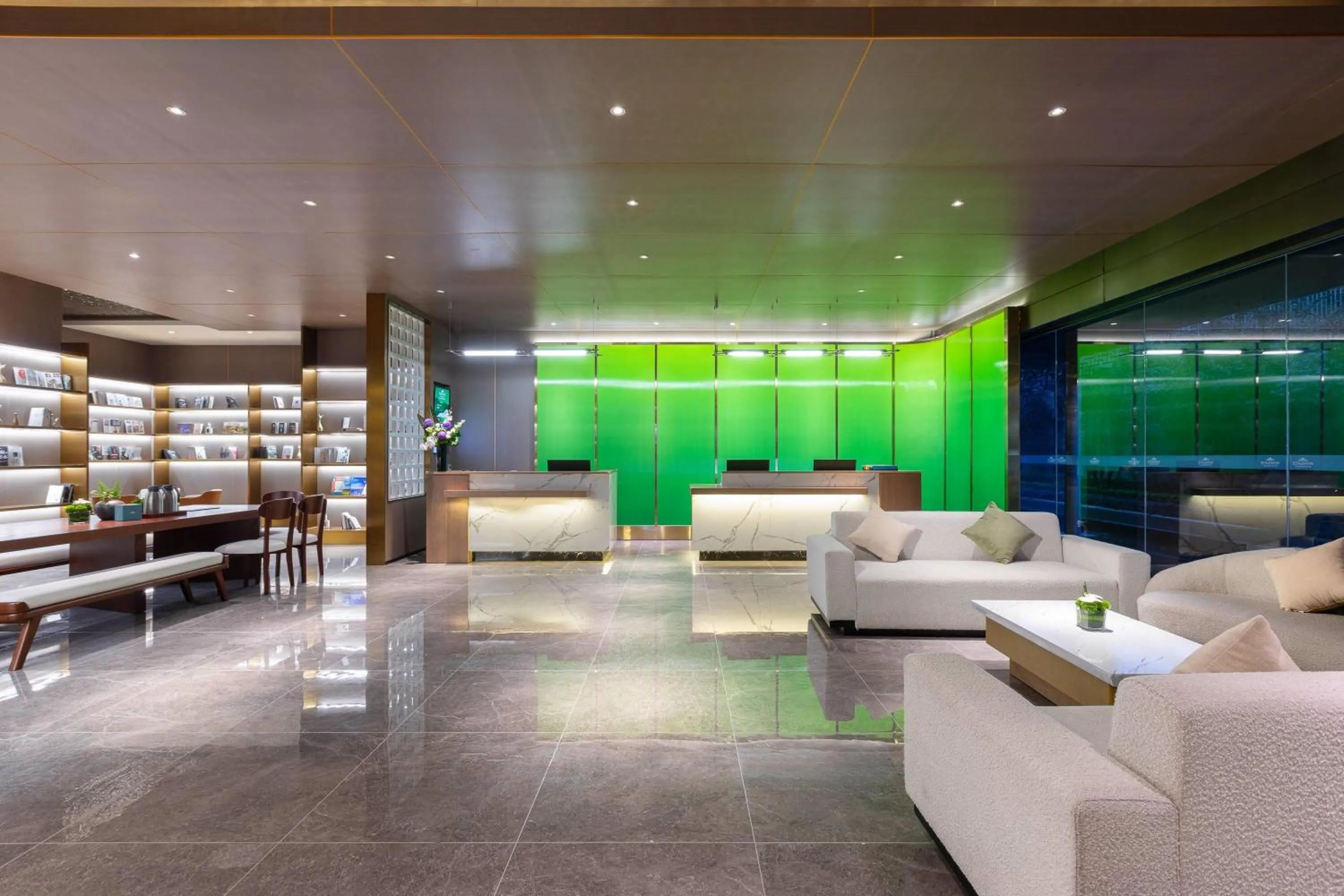 Lobby or reception in Wingate by Wyndham Emeishan Scenic Spot