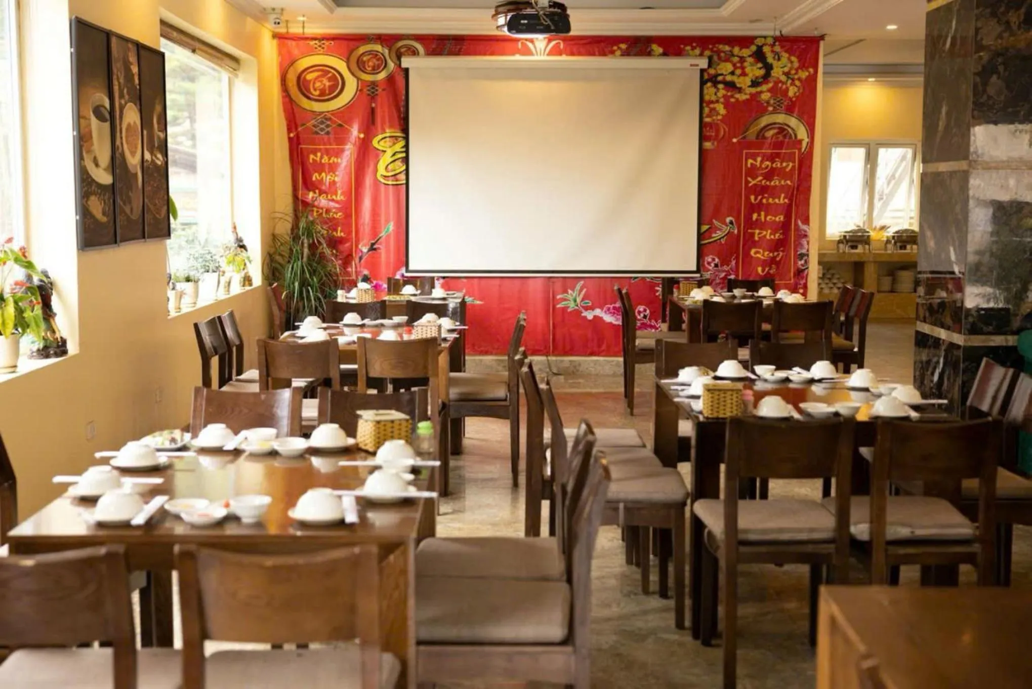 Restaurant/places to eat in Adam Hotel Sa Pa