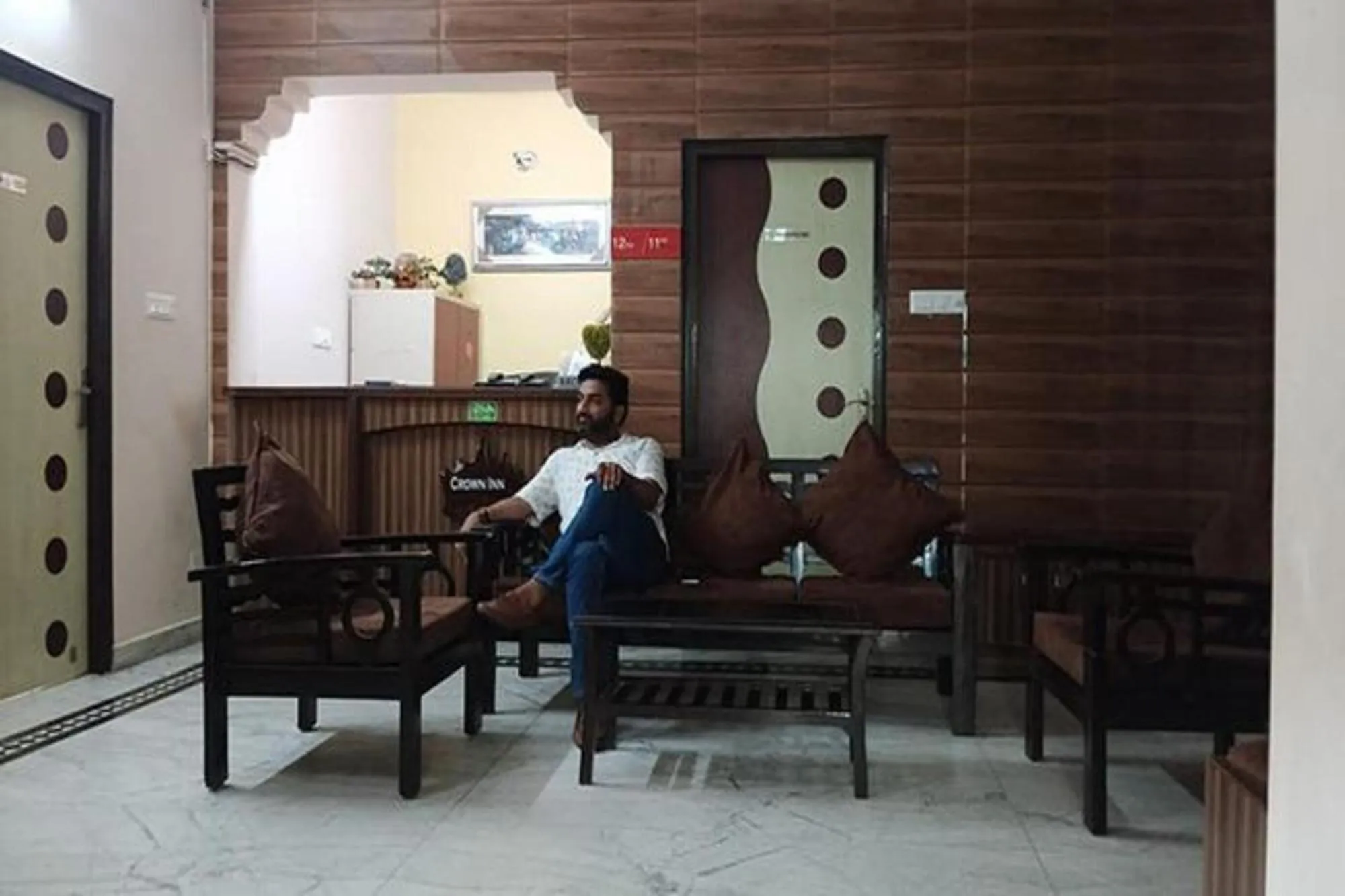 Seating area in FabHotel Crown Inn