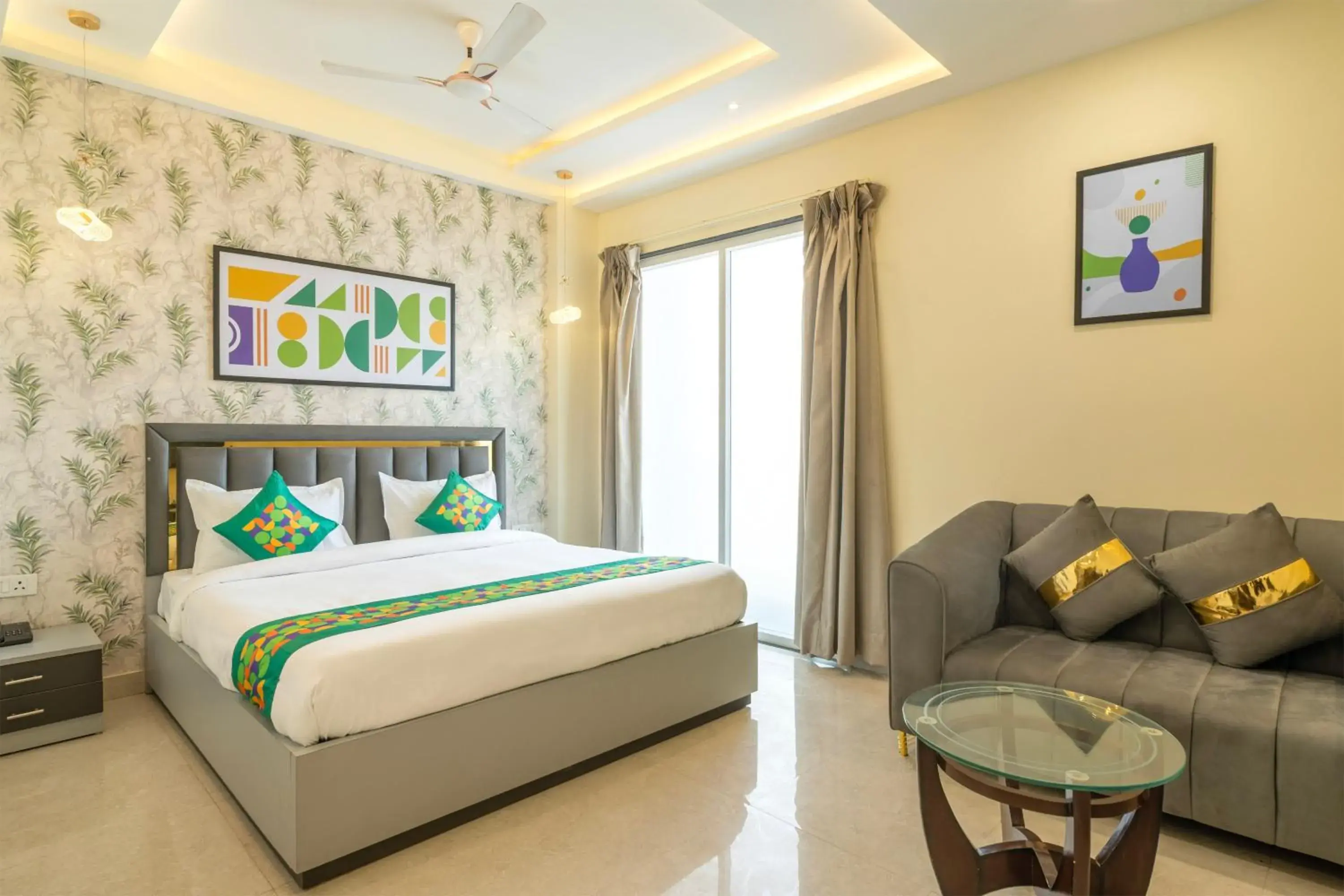 Deluxe Double Room in Treebo Royal Divine Deluxe Double Room in Treebo Royal Divine