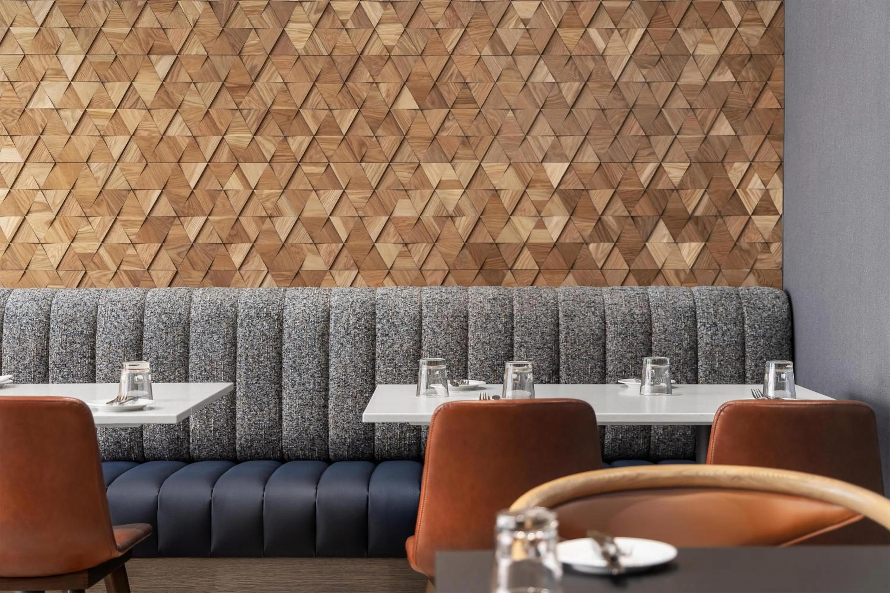 Restaurant/places to eat in Hyatt Place Toronto Airport