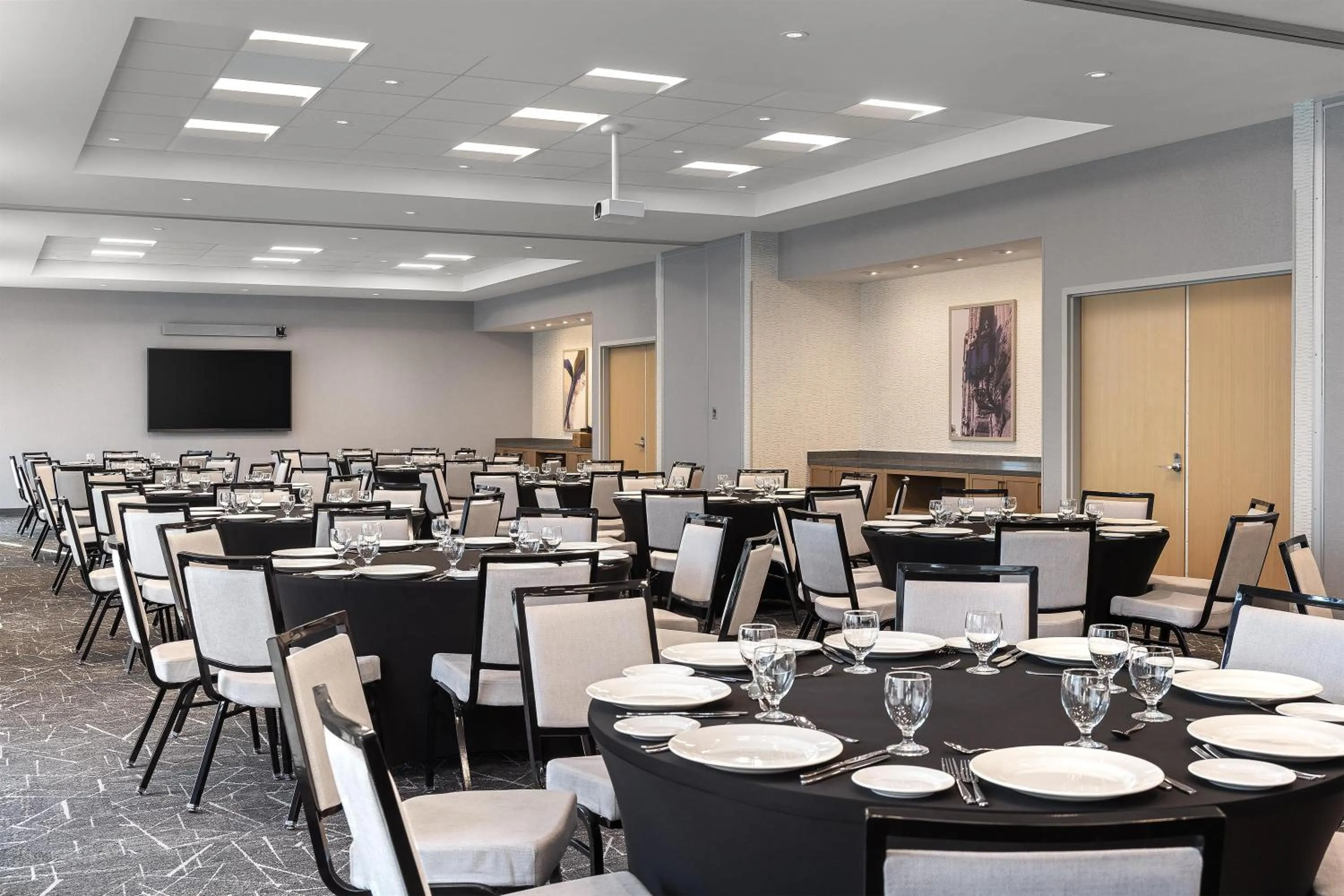 Meeting/conference room in Hyatt Place Toronto Airport