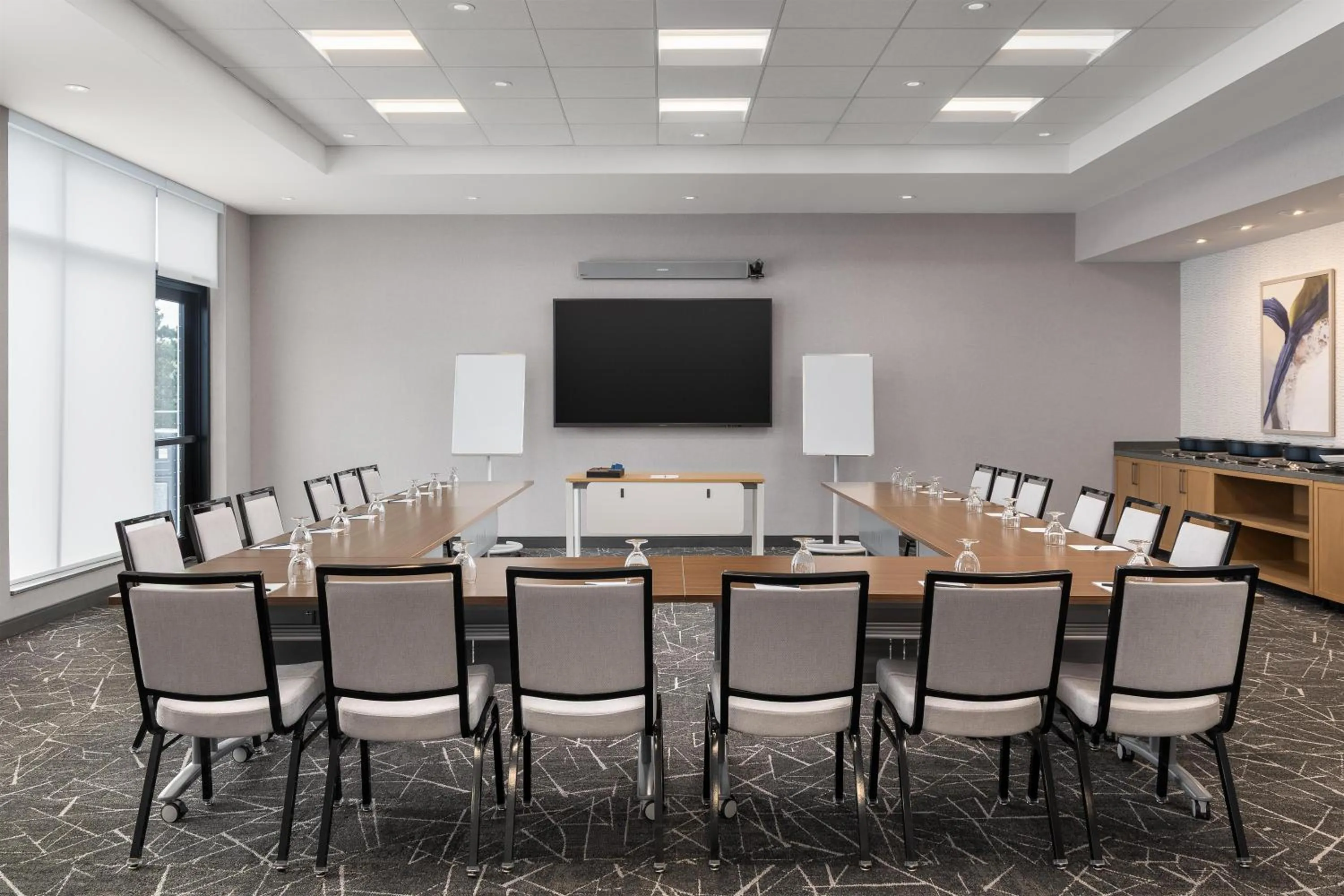 Meeting/conference room in Hyatt Place Toronto Airport