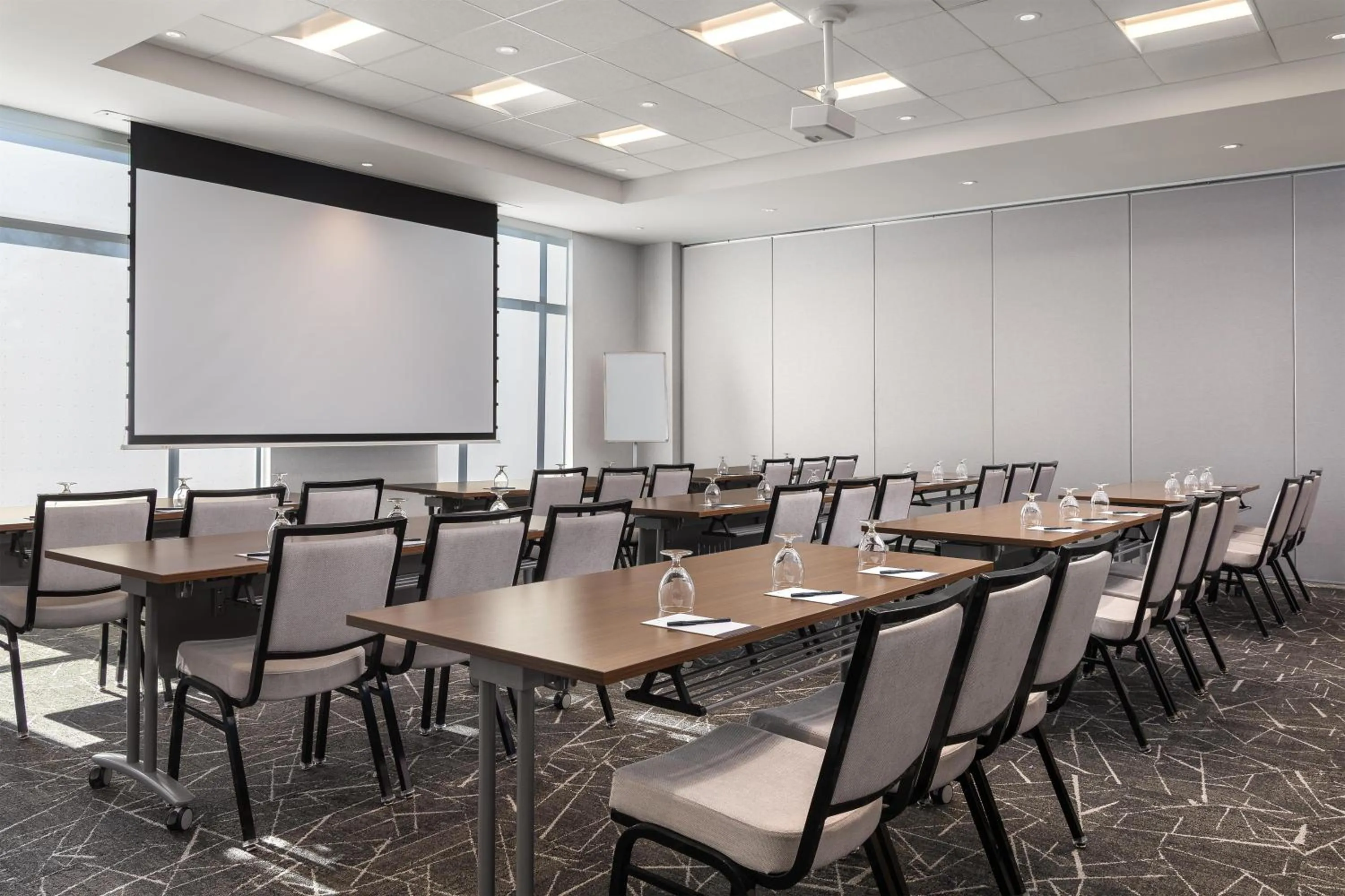 Meeting/conference room in Hyatt Place Toronto Airport