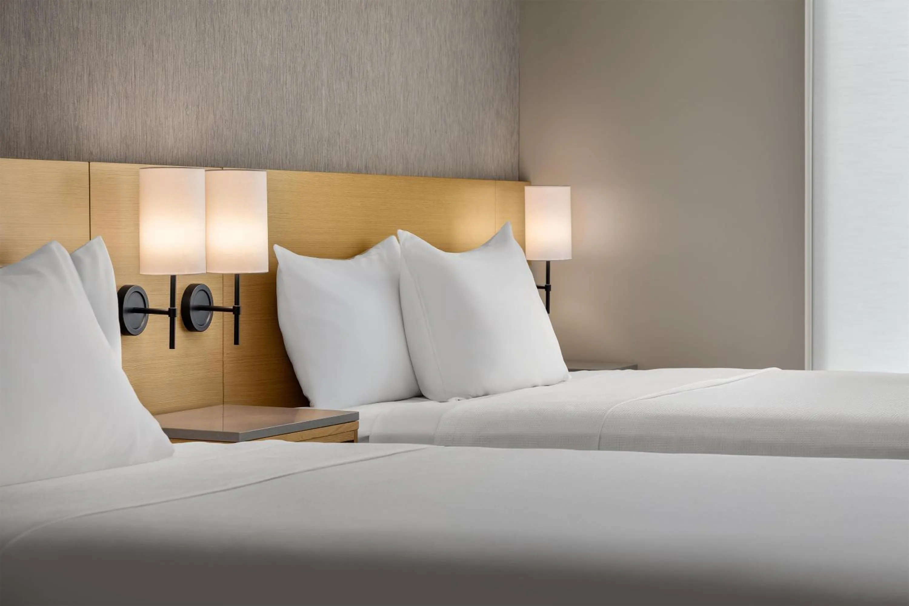 Bedroom, Bed in Hyatt Place Toronto Airport