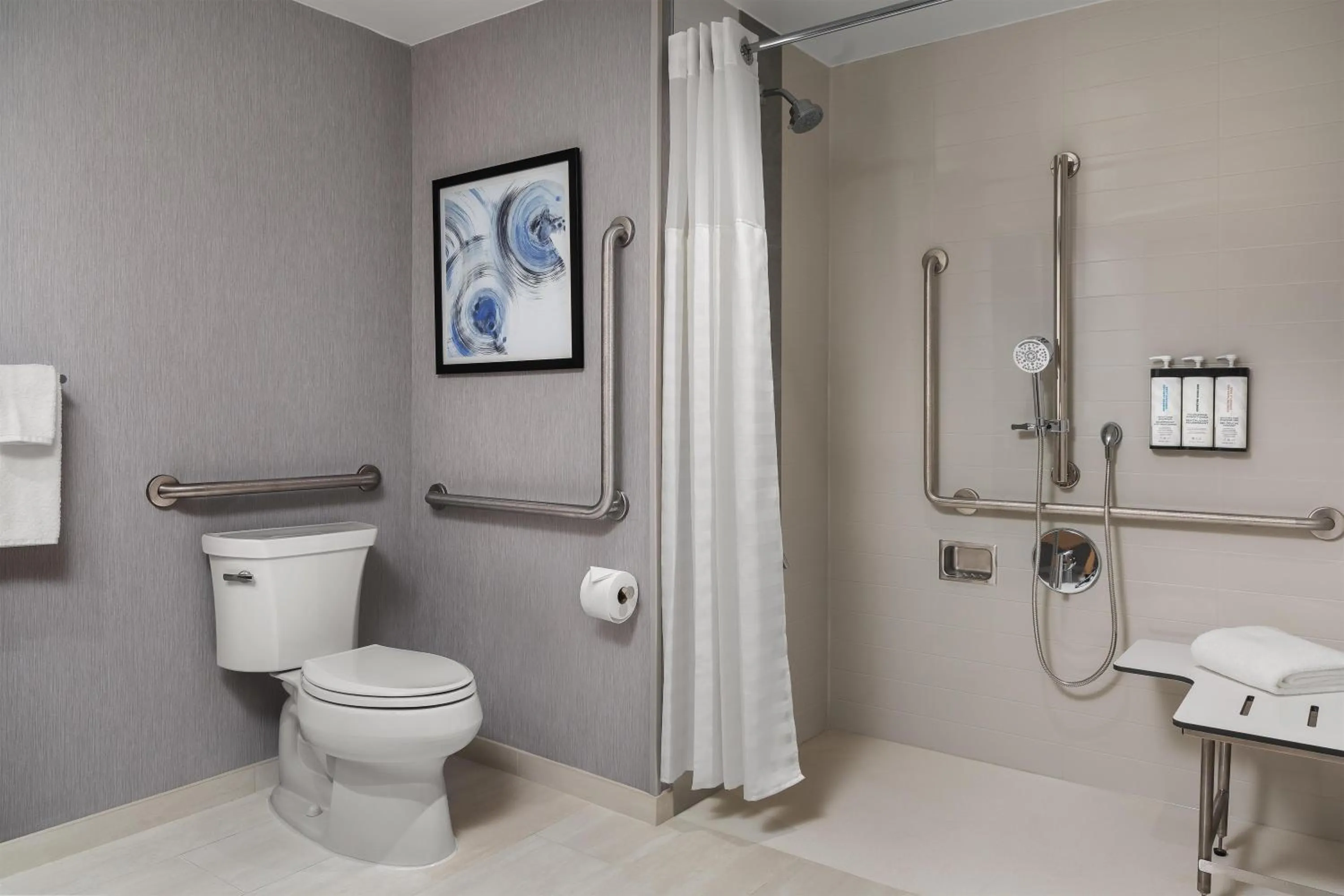 Bathroom in Hyatt Place Toronto Airport