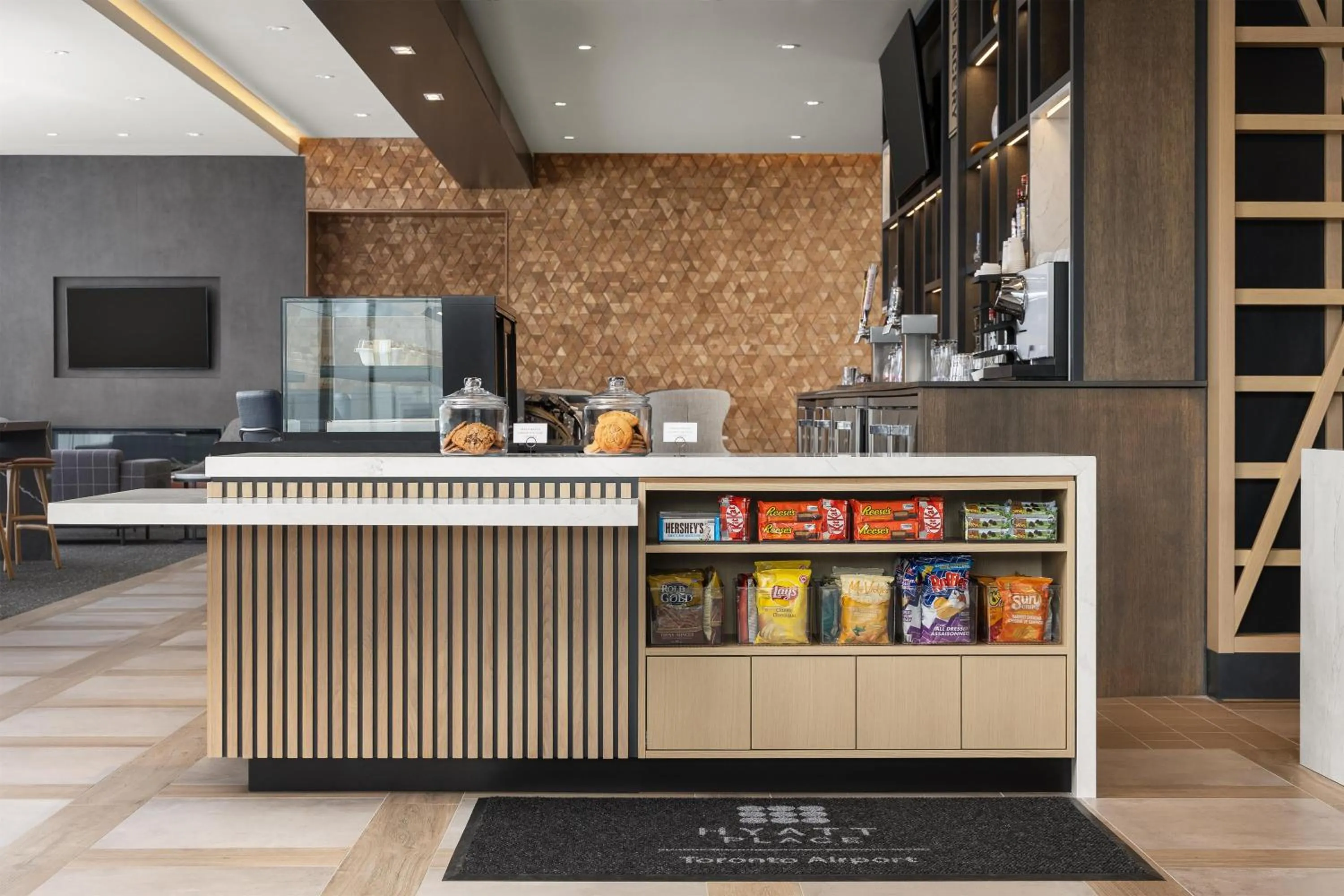 Lobby or reception in Hyatt Place Toronto Airport