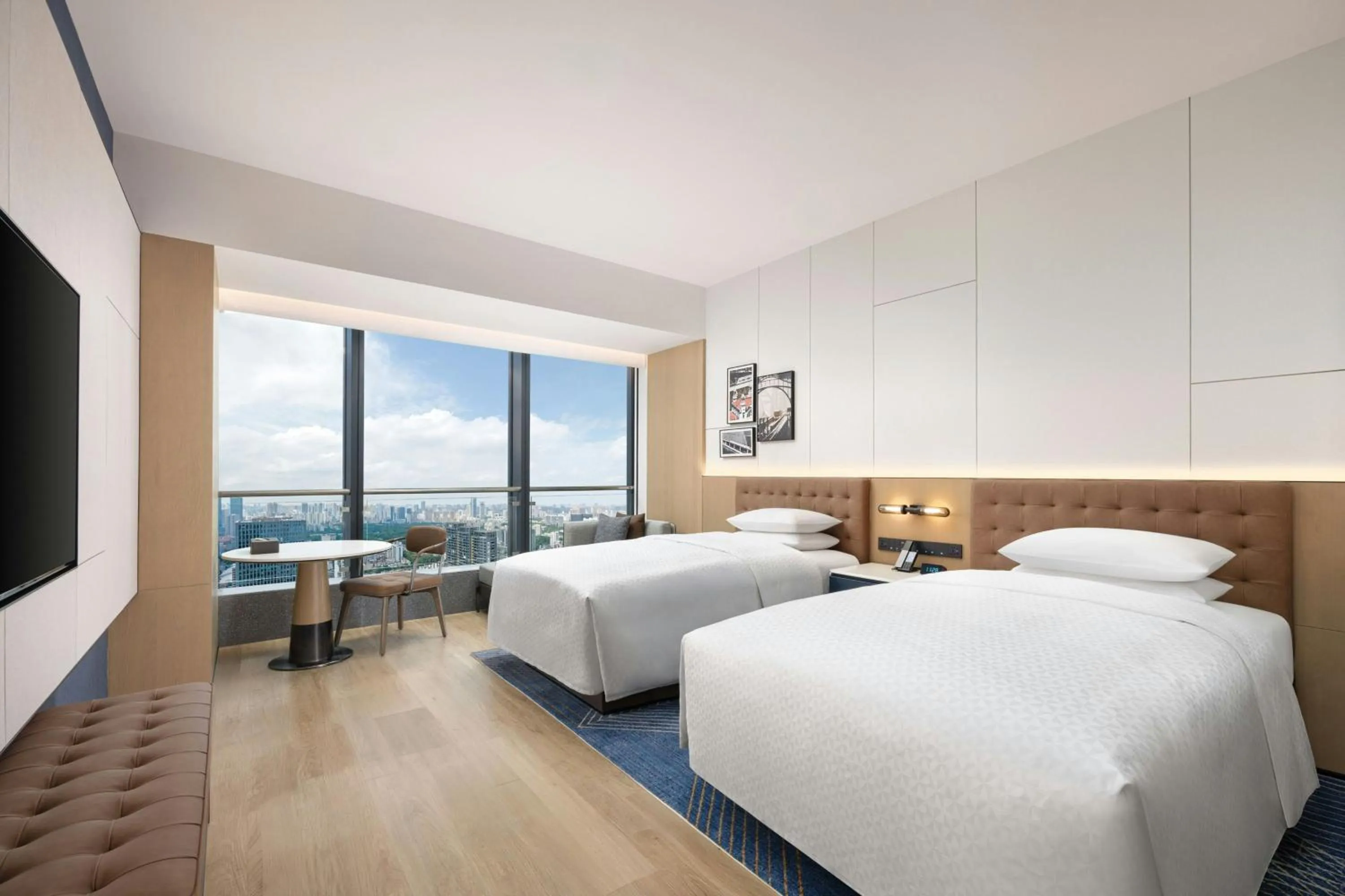 Bedroom, Bed in Four Points by Sheraton Wuhan Hankou