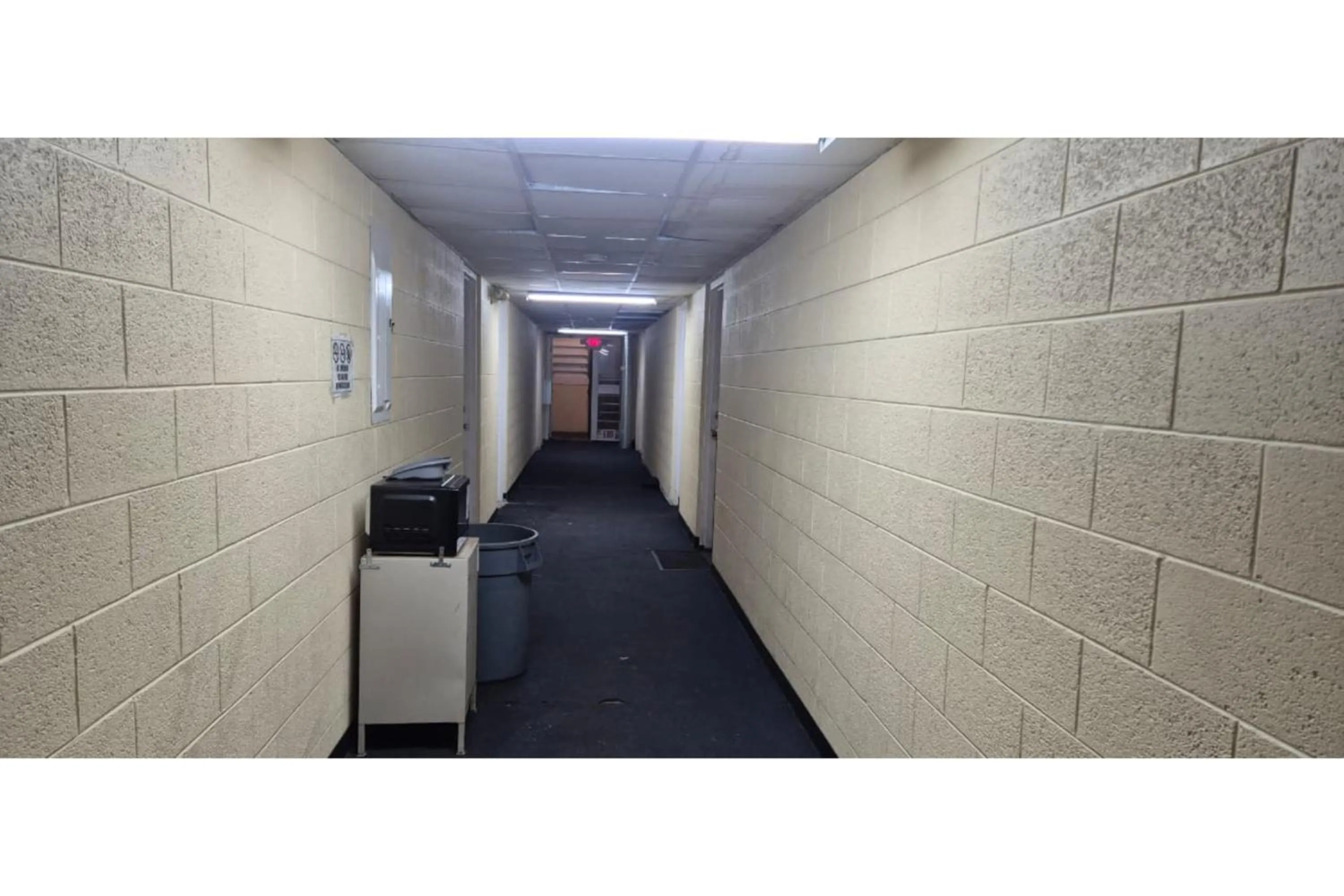 Lobby or reception in Capital O Pleasant Motel Grand Rapids MI