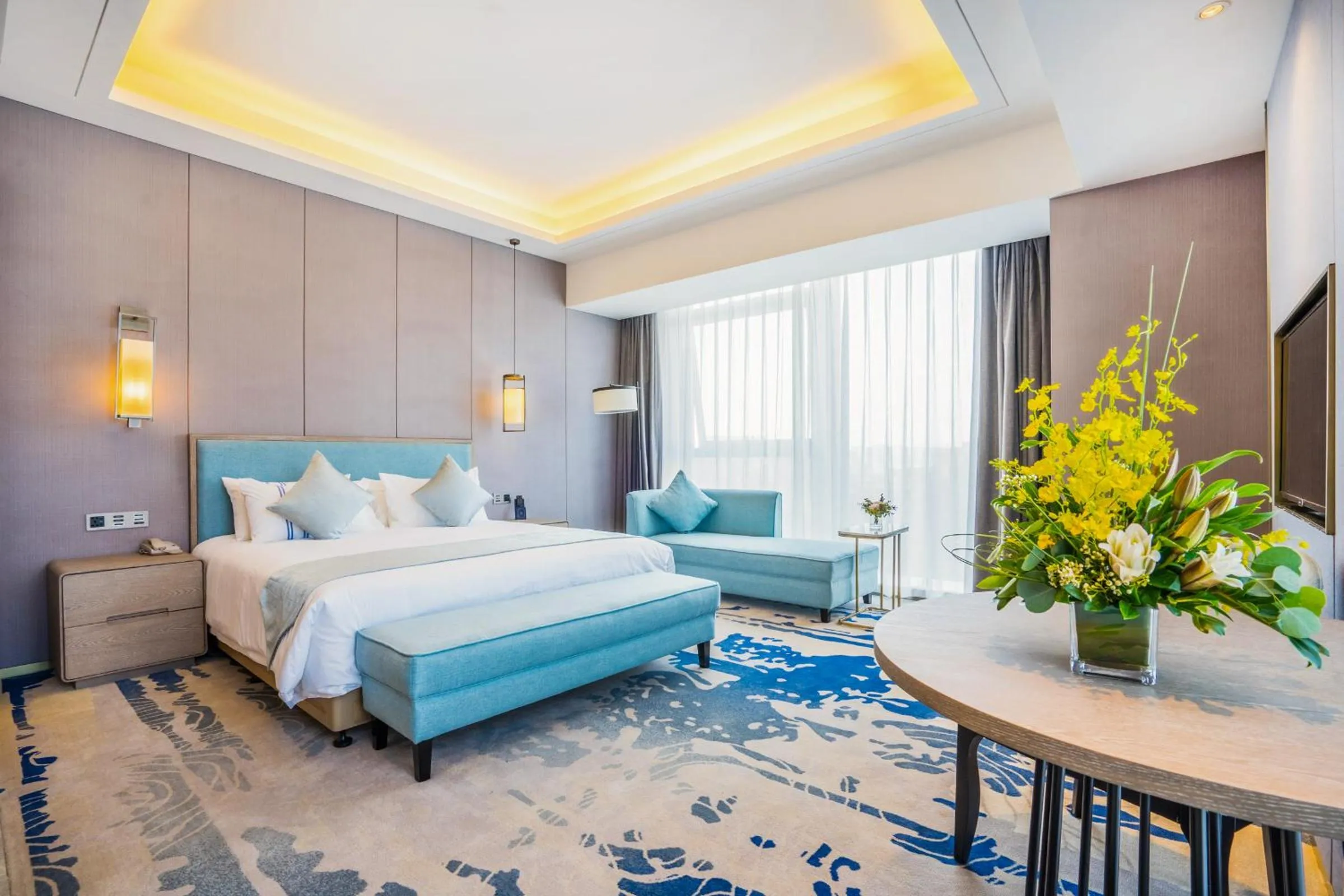 Photo of the whole room, Bed in Zhonghao International Hotel