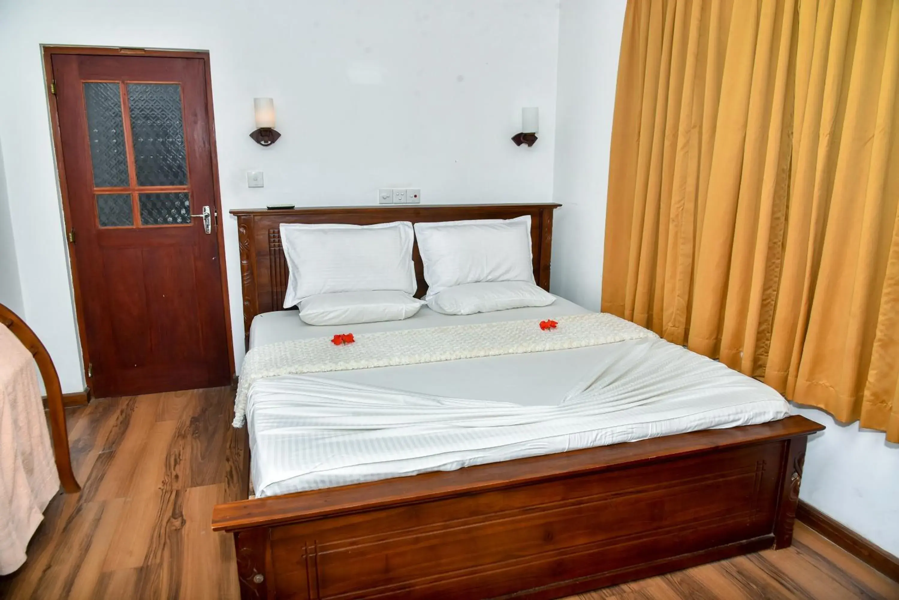 Double Room with Pool View in Villa Thotiya Double Room with Pool View in Villa Thotiya