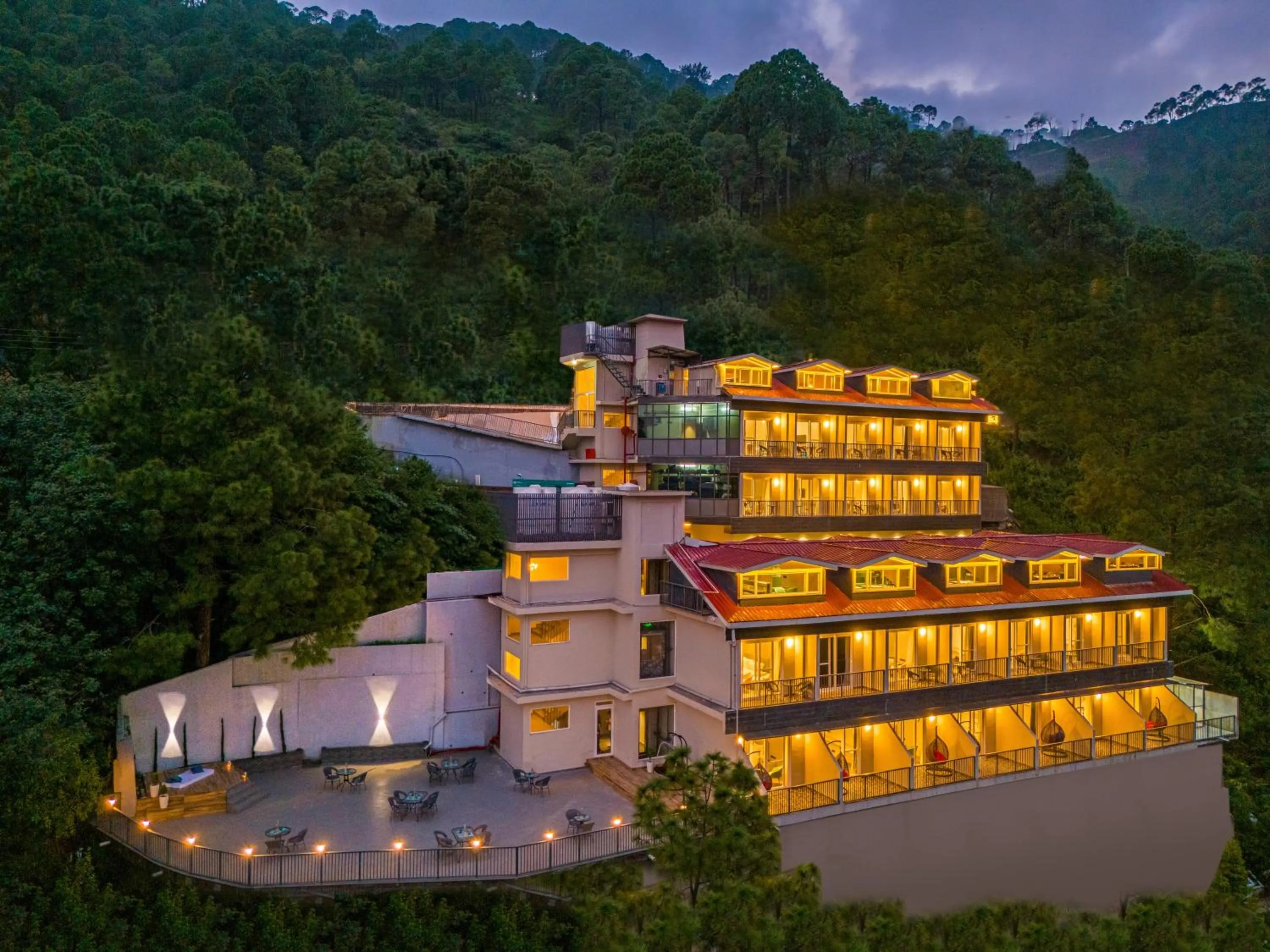 Sterling Ameris Kasauli