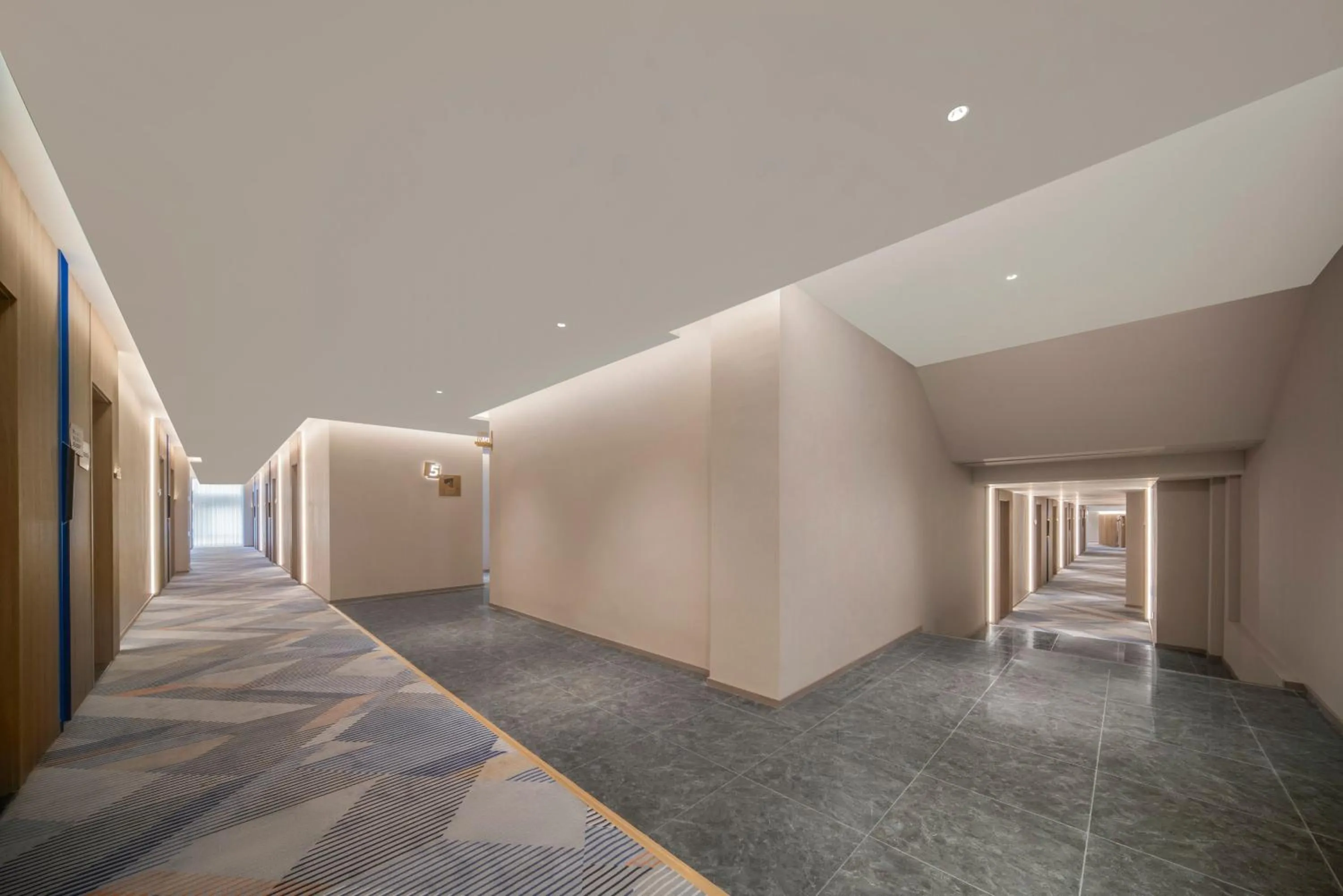 Decorative detail in Holiday Inn Express Qingdao Downtown by IHG