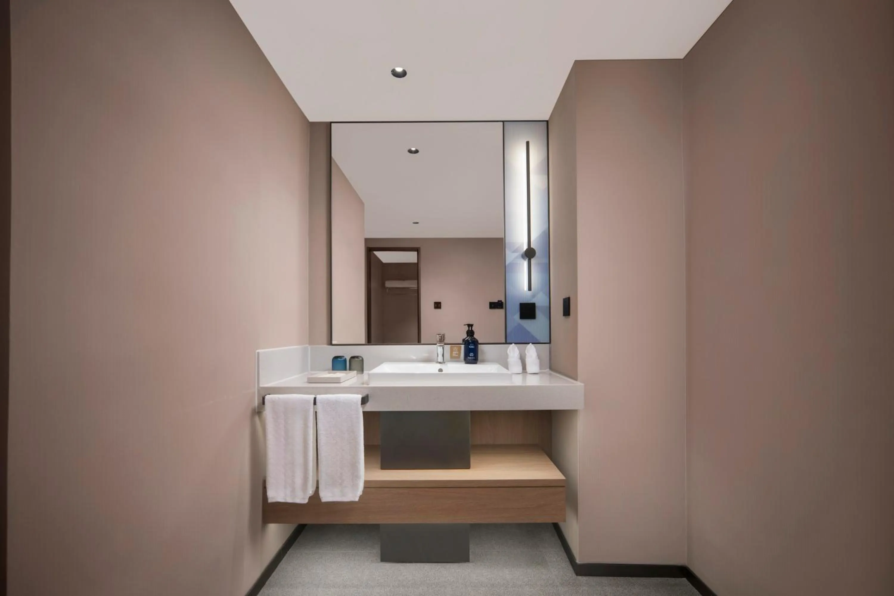 Bathroom in Holiday Inn Express Qingdao Downtown by IHG