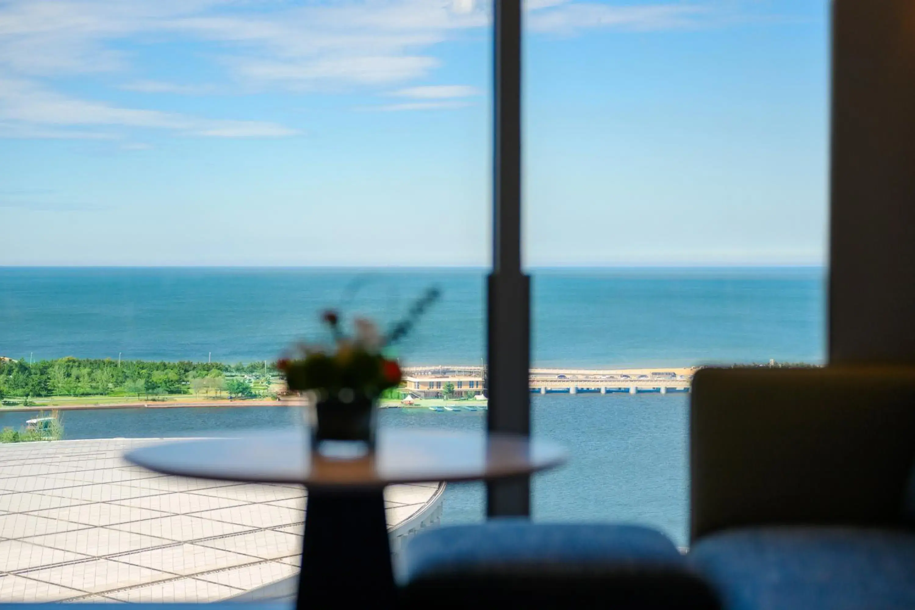 King Room with Side Sea View - Non-Smoking in Crowne Plaza Weihai Binhai by IHG King Room with Side Sea View - Non-Smoking in Crowne Plaza Weihai Binhai by IHG