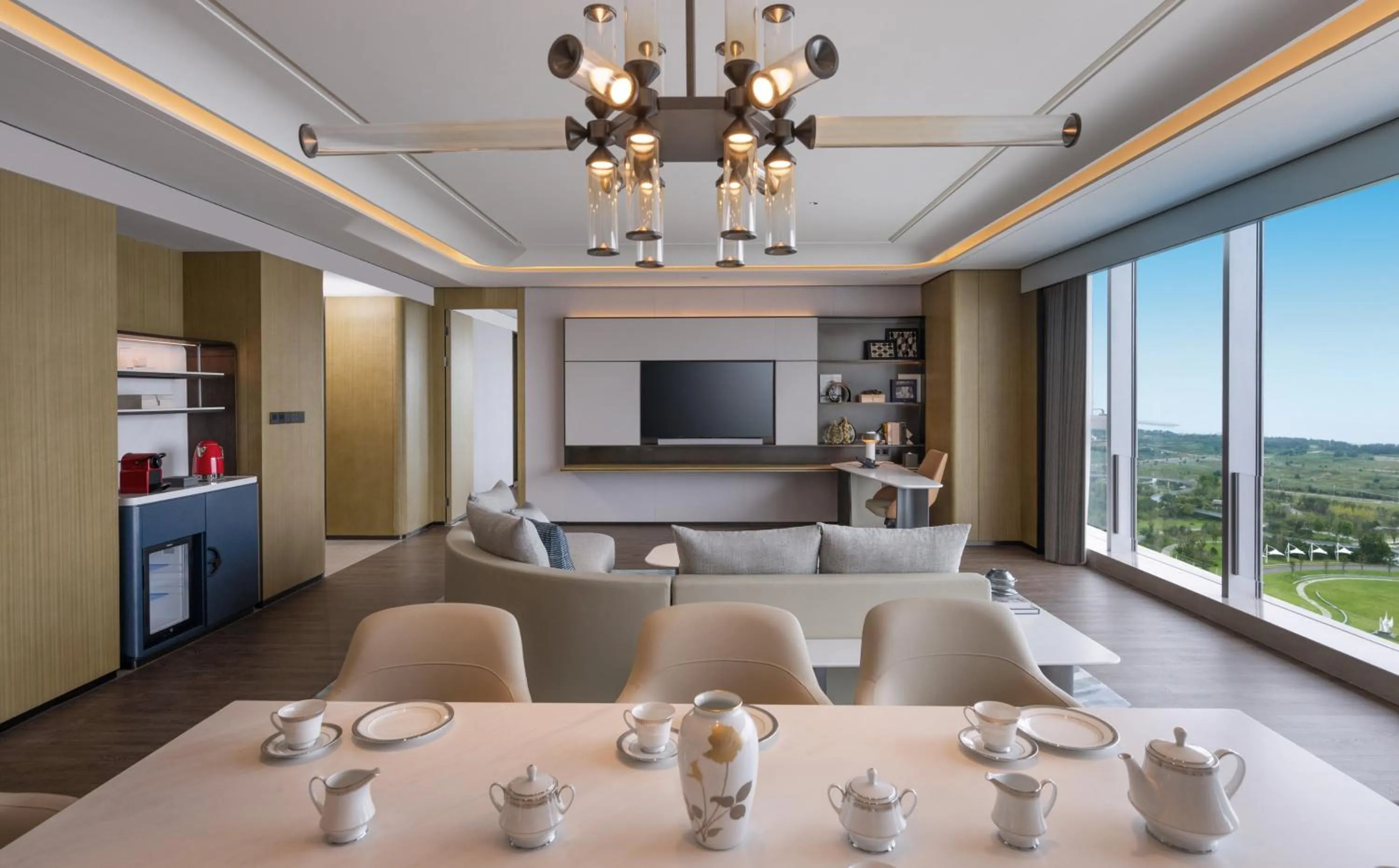 Photo of the whole room in Crowne Plaza Weihai Binhai by IHG