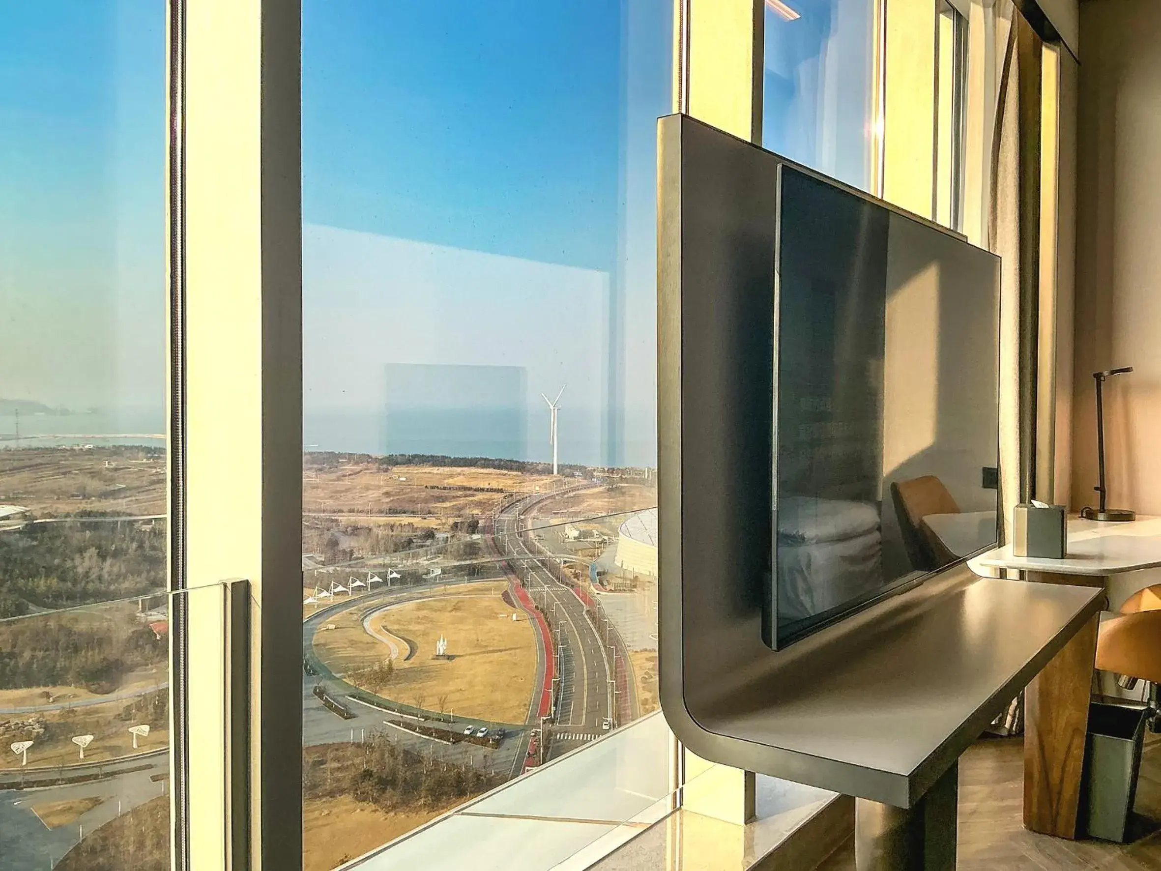 Deluxe Room in Crowne Plaza Weihai Binhai by IHG Deluxe Room in Crowne Plaza Weihai Binhai by IHG