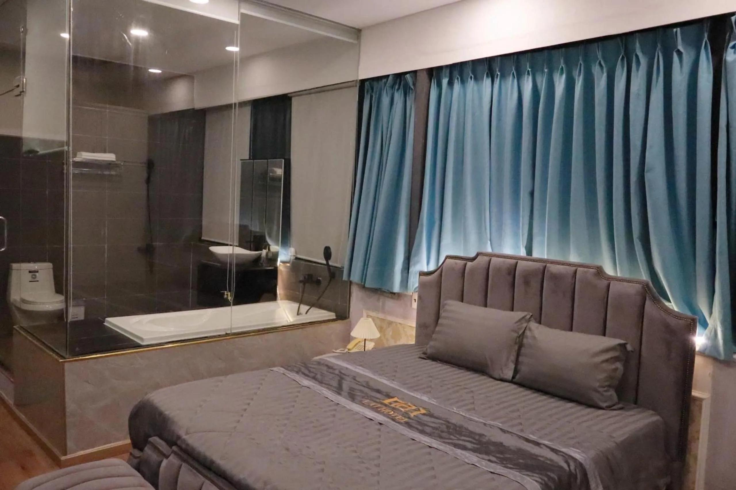 Bed in Lai Hotel Premium