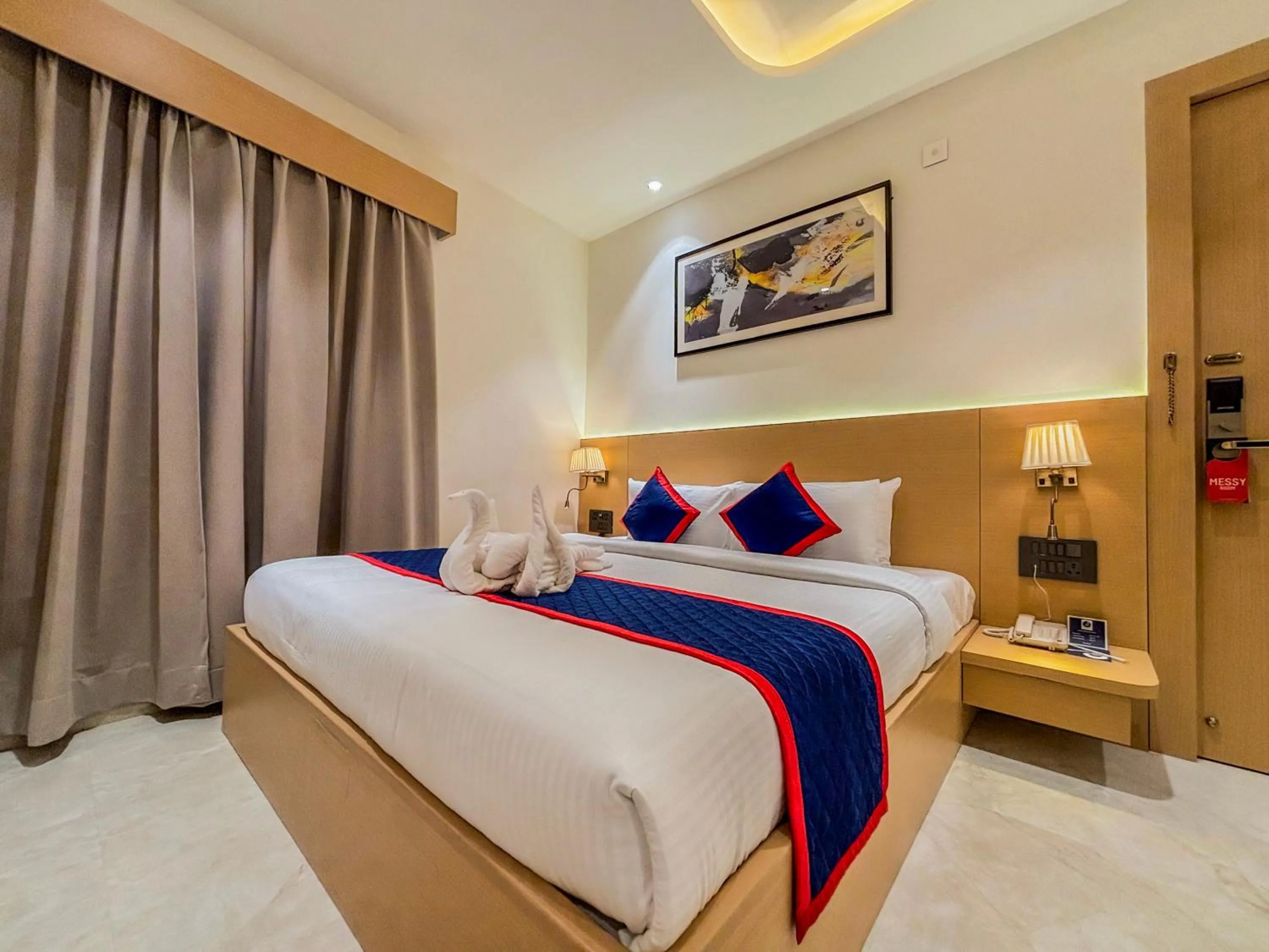 Deluxe King Room in Zip By Spree Hotels R Group