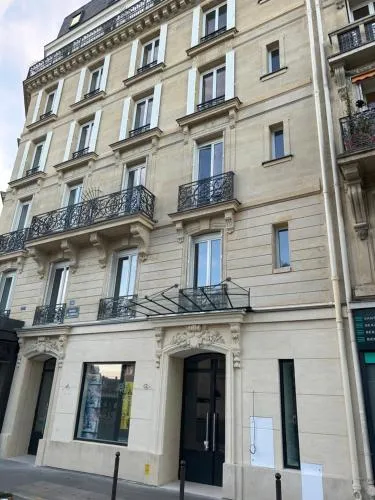 Eiffel Yard Hotel