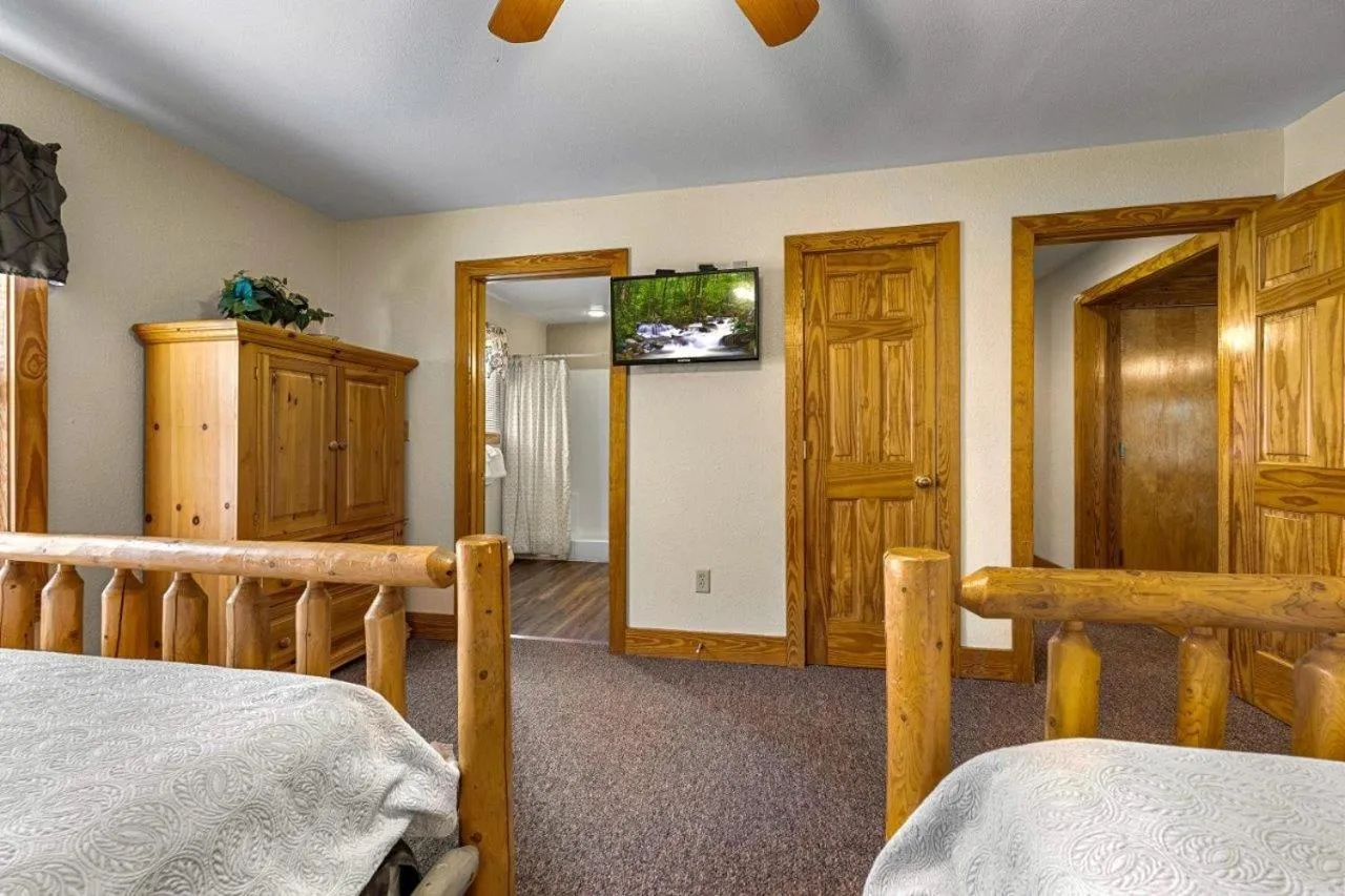 Bed in Poplar Point Condo Unit 12A