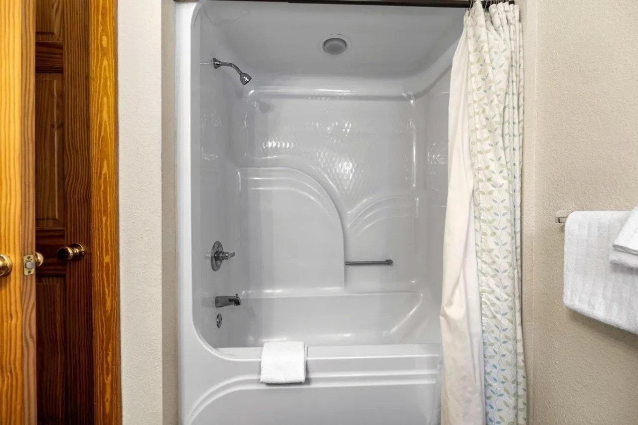 Poplar Point Condo Unit 12A