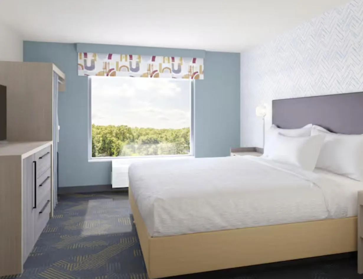 Bed in Home2 Suites By Hilton Spring Hill