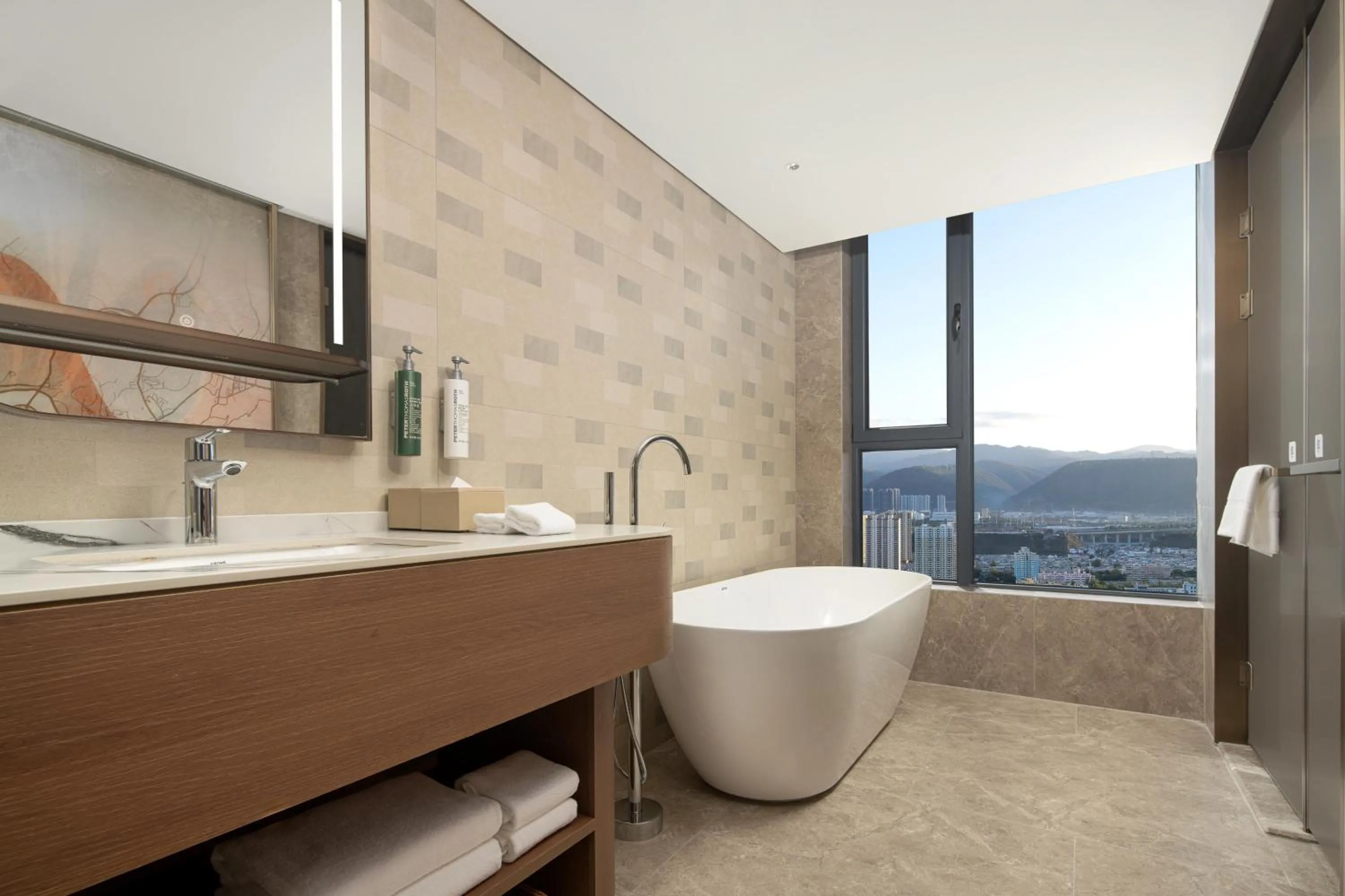 Bathroom in Hilton Garden Inn Lanzhou Anning