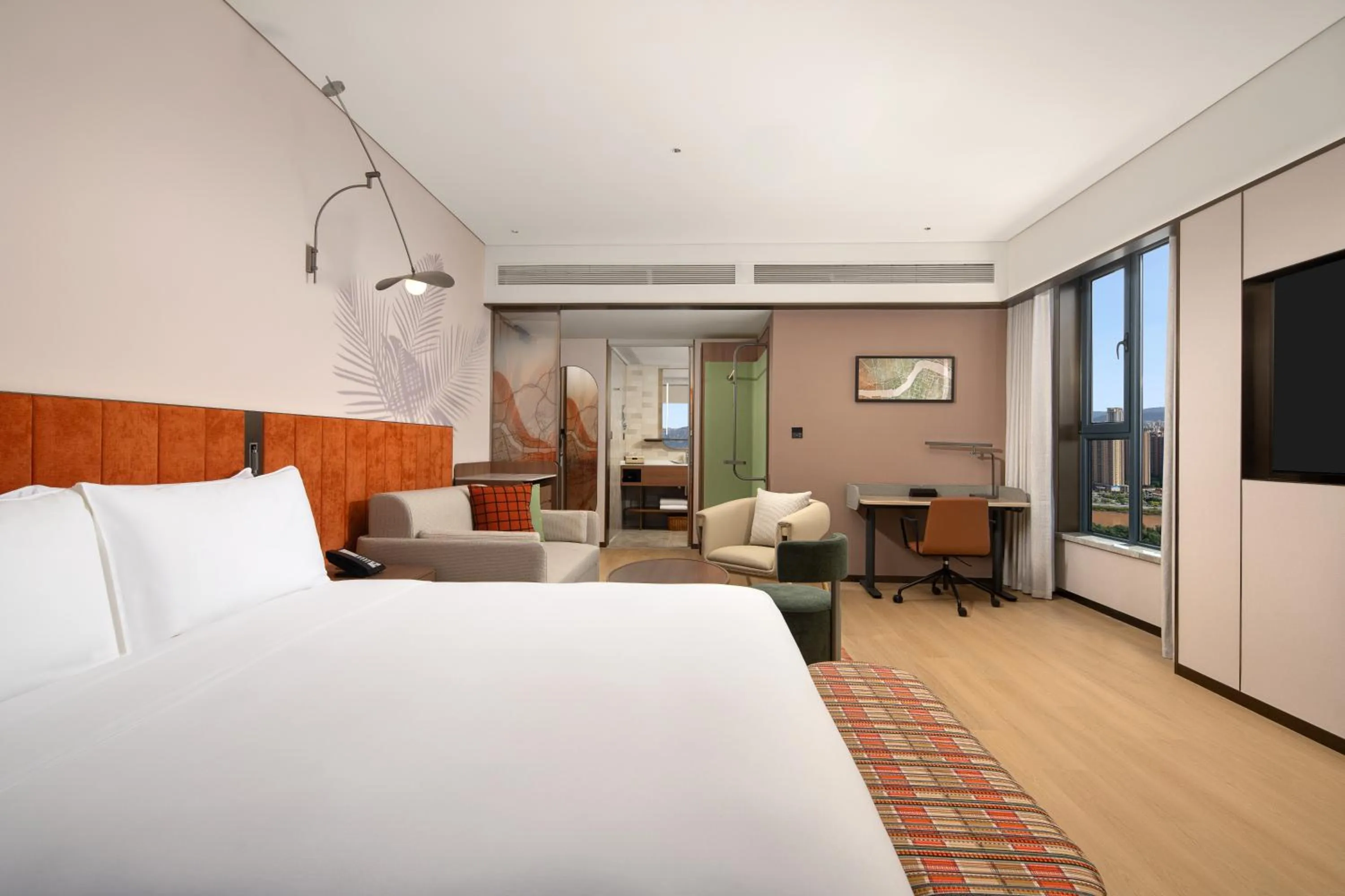 Photo of the whole room, Bed in Hilton Garden Inn Lanzhou Anning