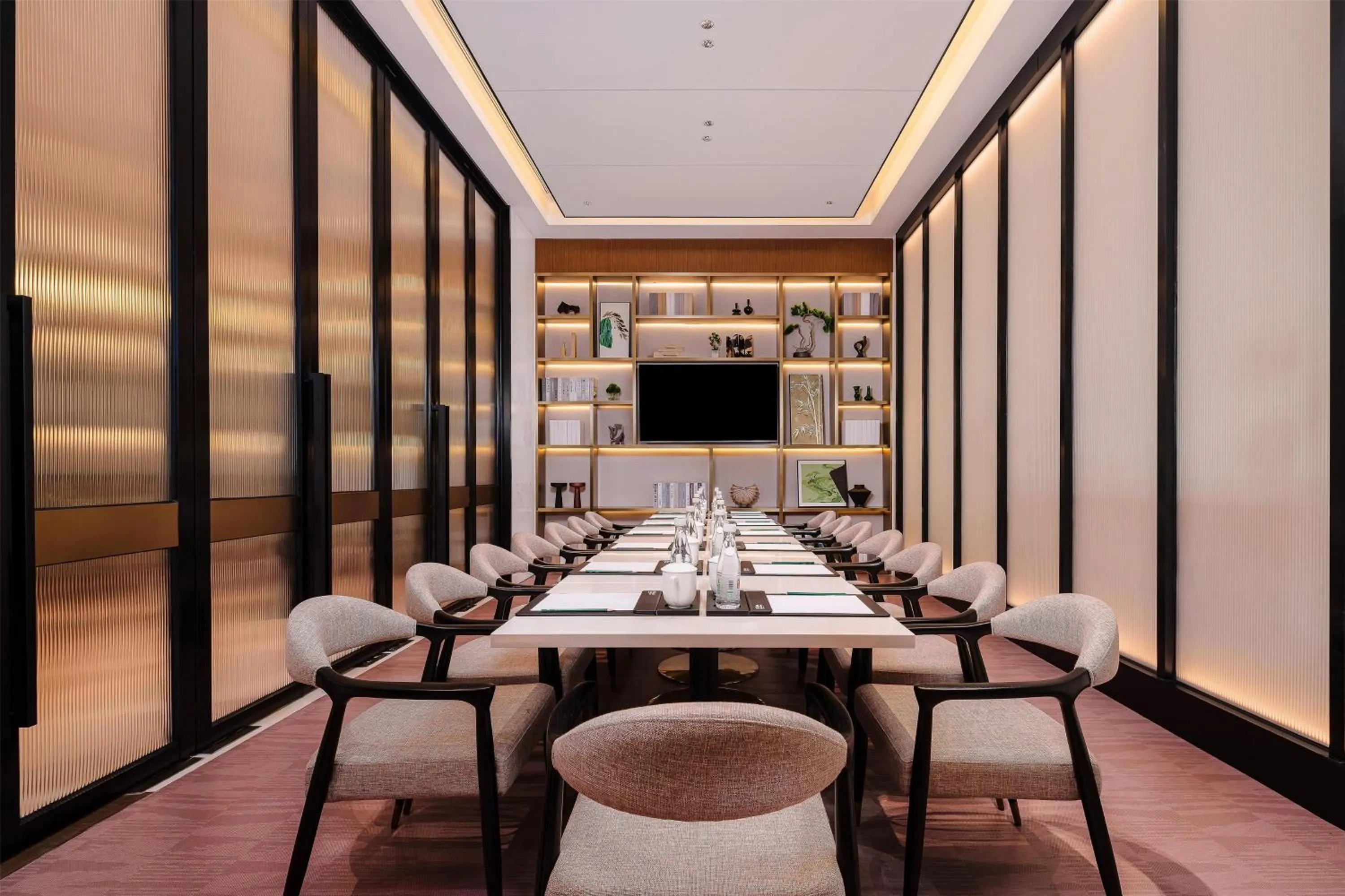 Meeting/conference room in Hilton Garden Inn Huangshan Huizhou