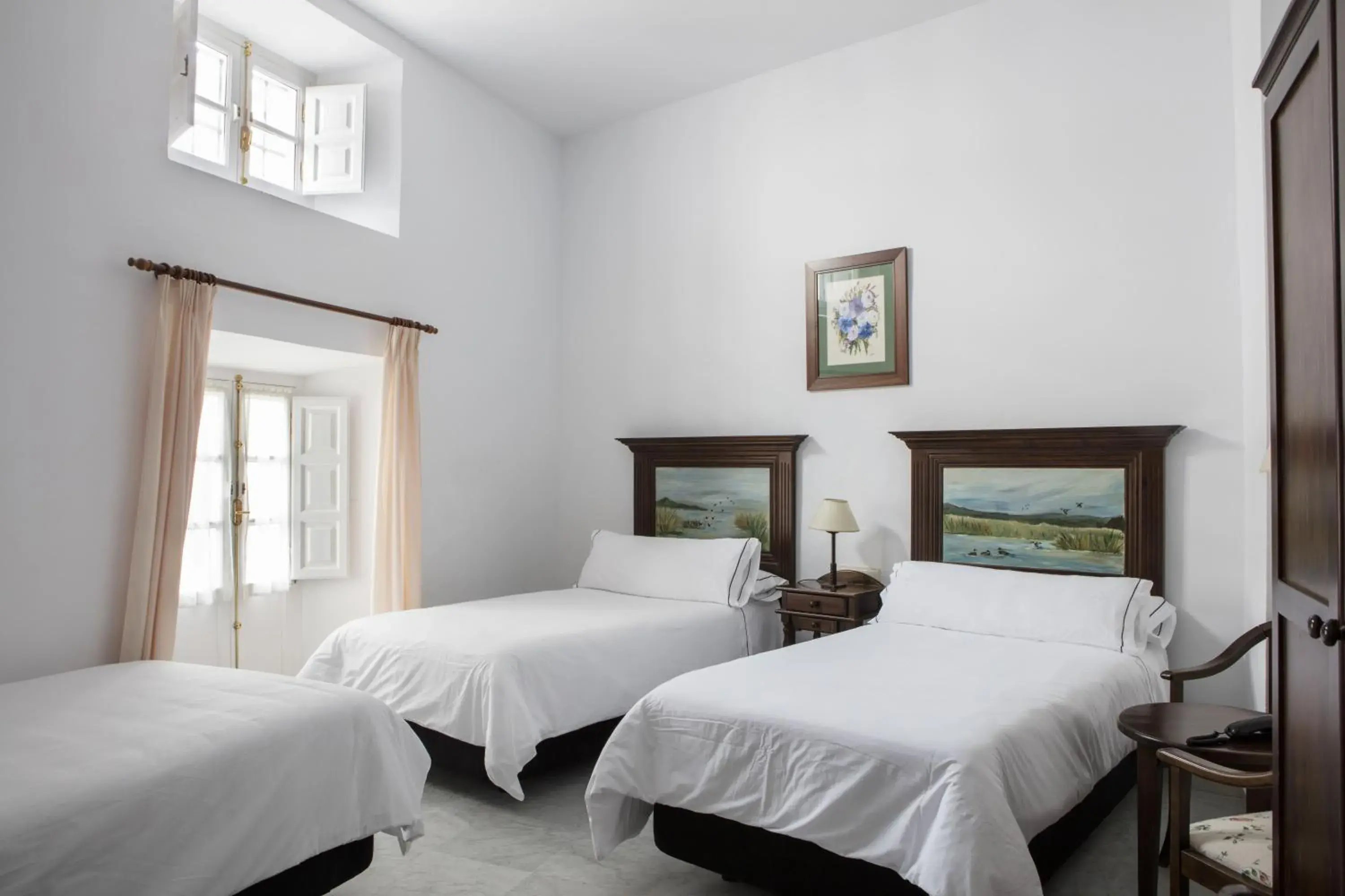 Bed in Hotel Tugasa Casa Palacio Medina Sidonia Bed in Hotel Tugasa Casa Palacio Medina Sidonia