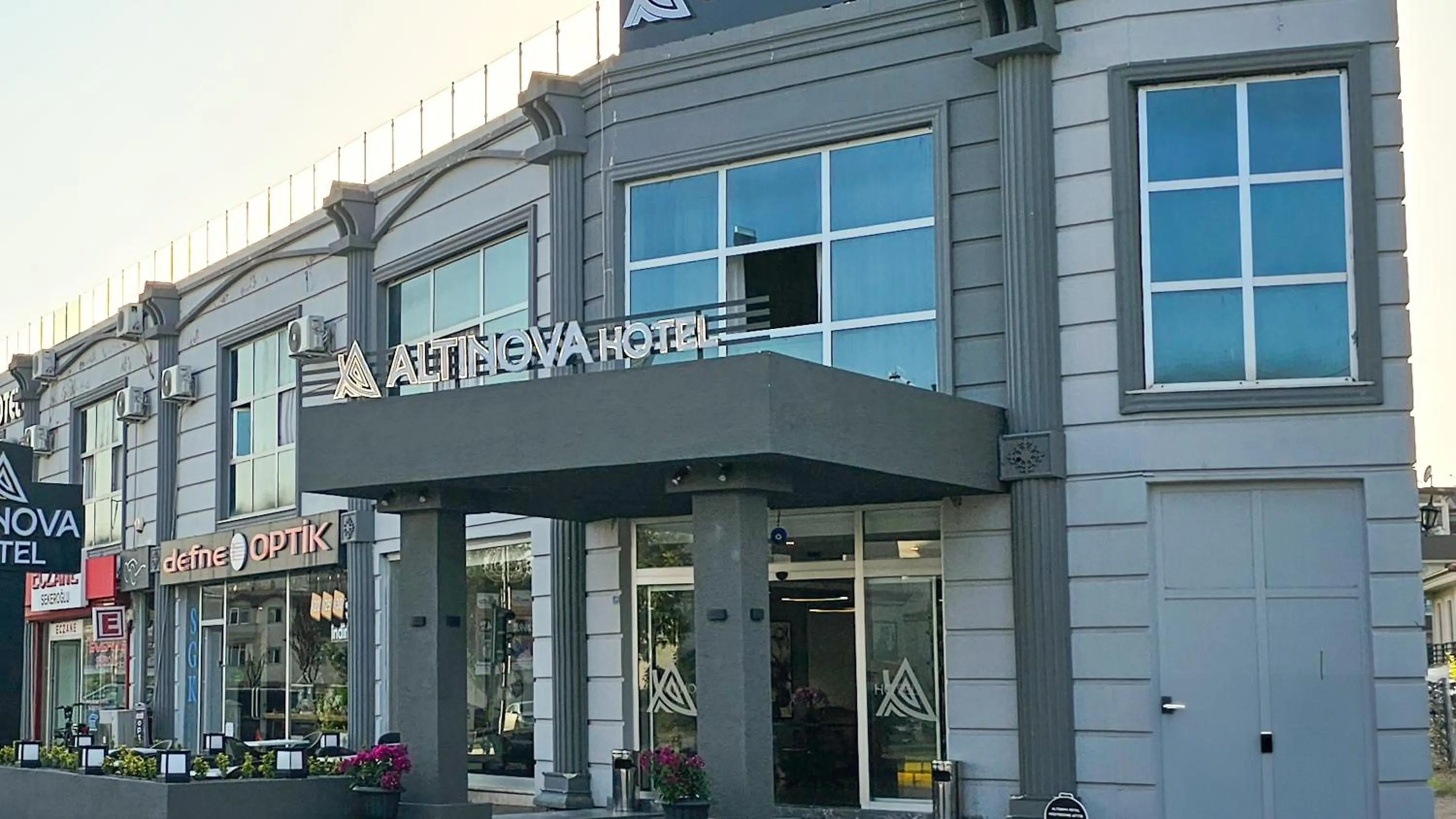 Property building in Altınova Hotel Sakarya