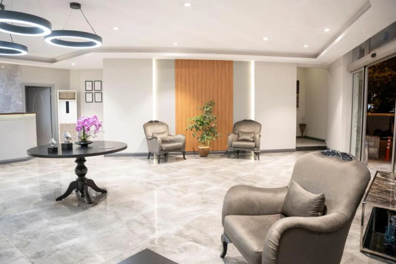 Lobby or reception in Altınova Hotel Sakarya