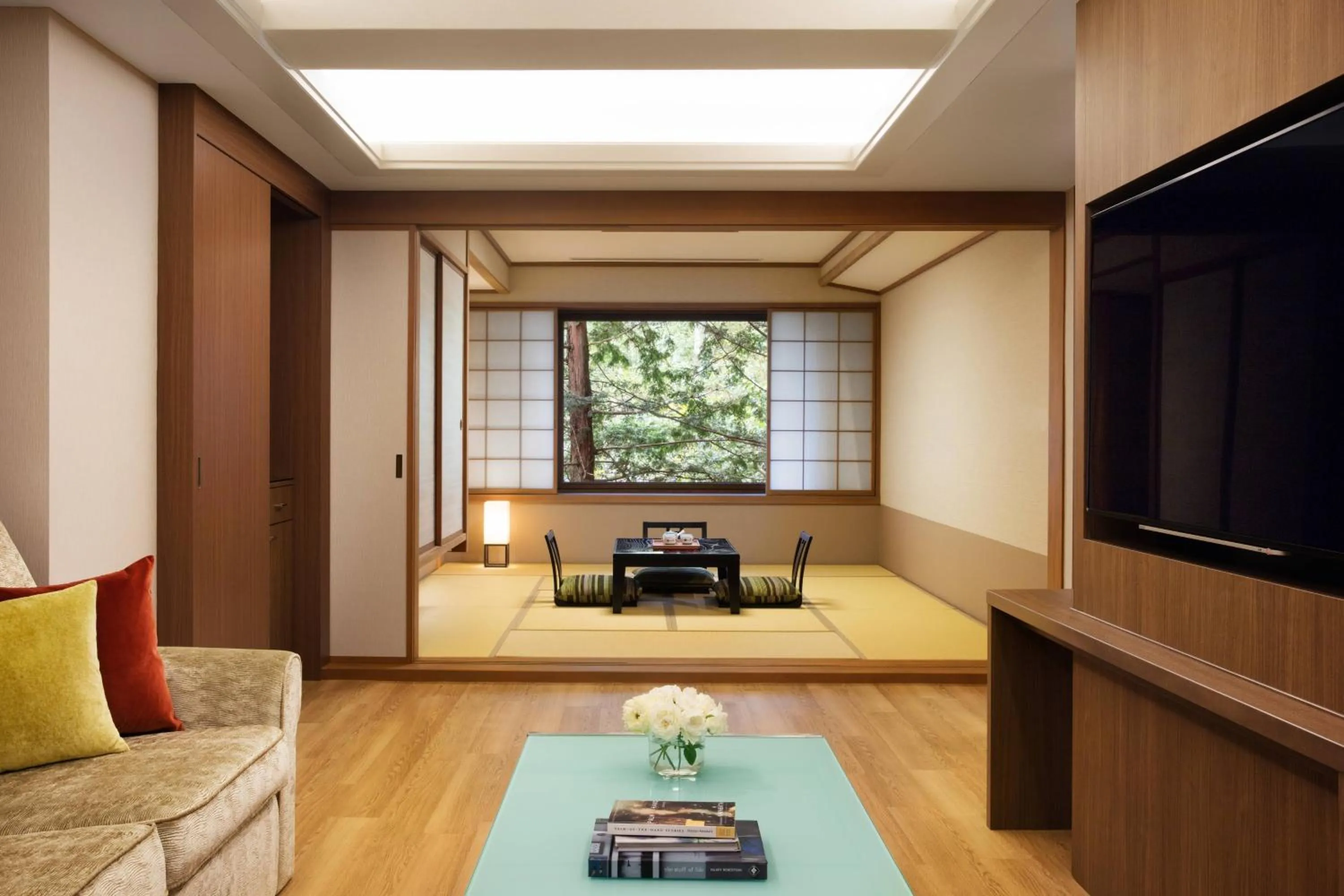 Photo of the whole room in Karuizawa Marriott Hotel