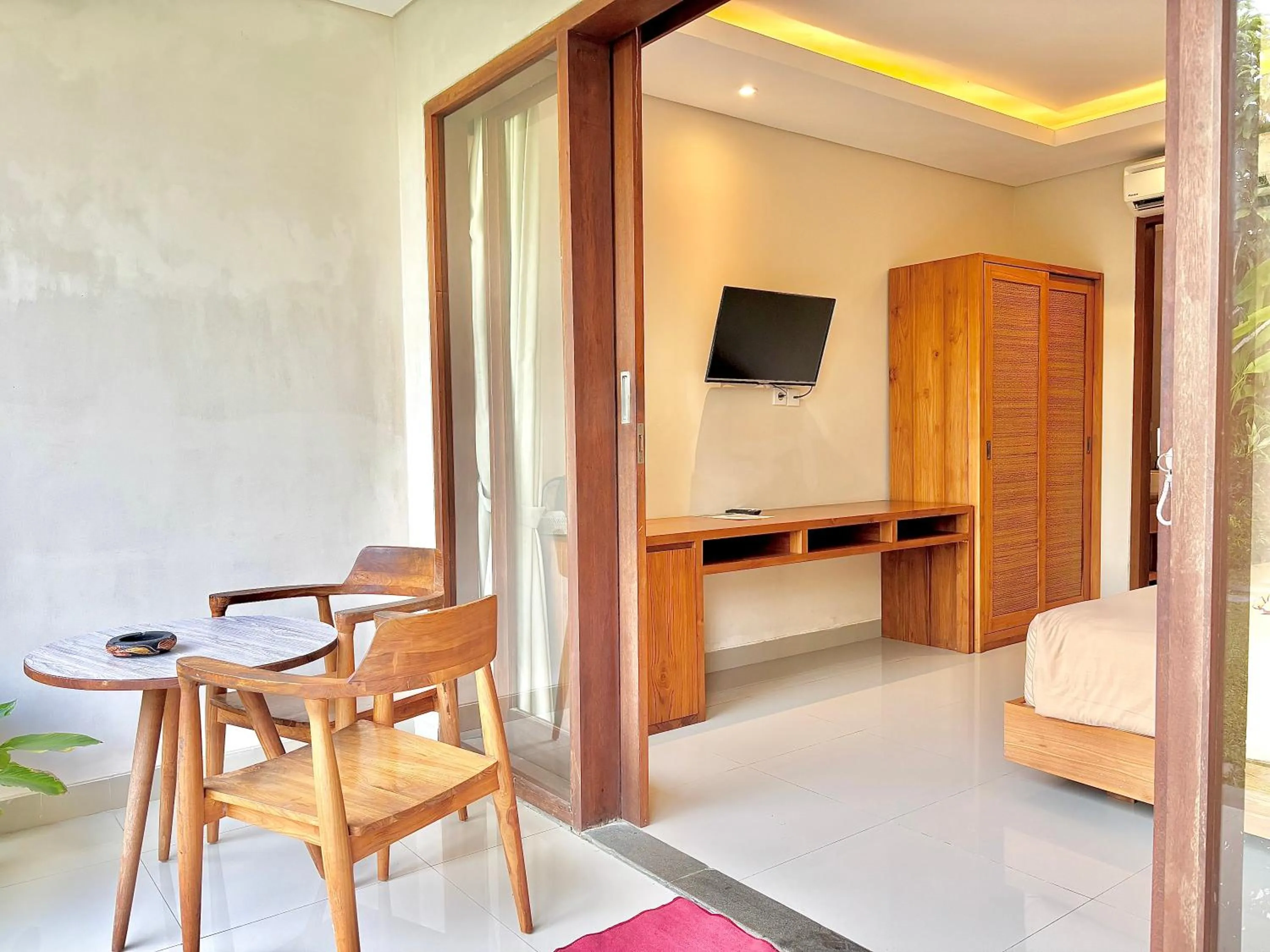 Bed in Kamayu Ubud by Puri Signatures