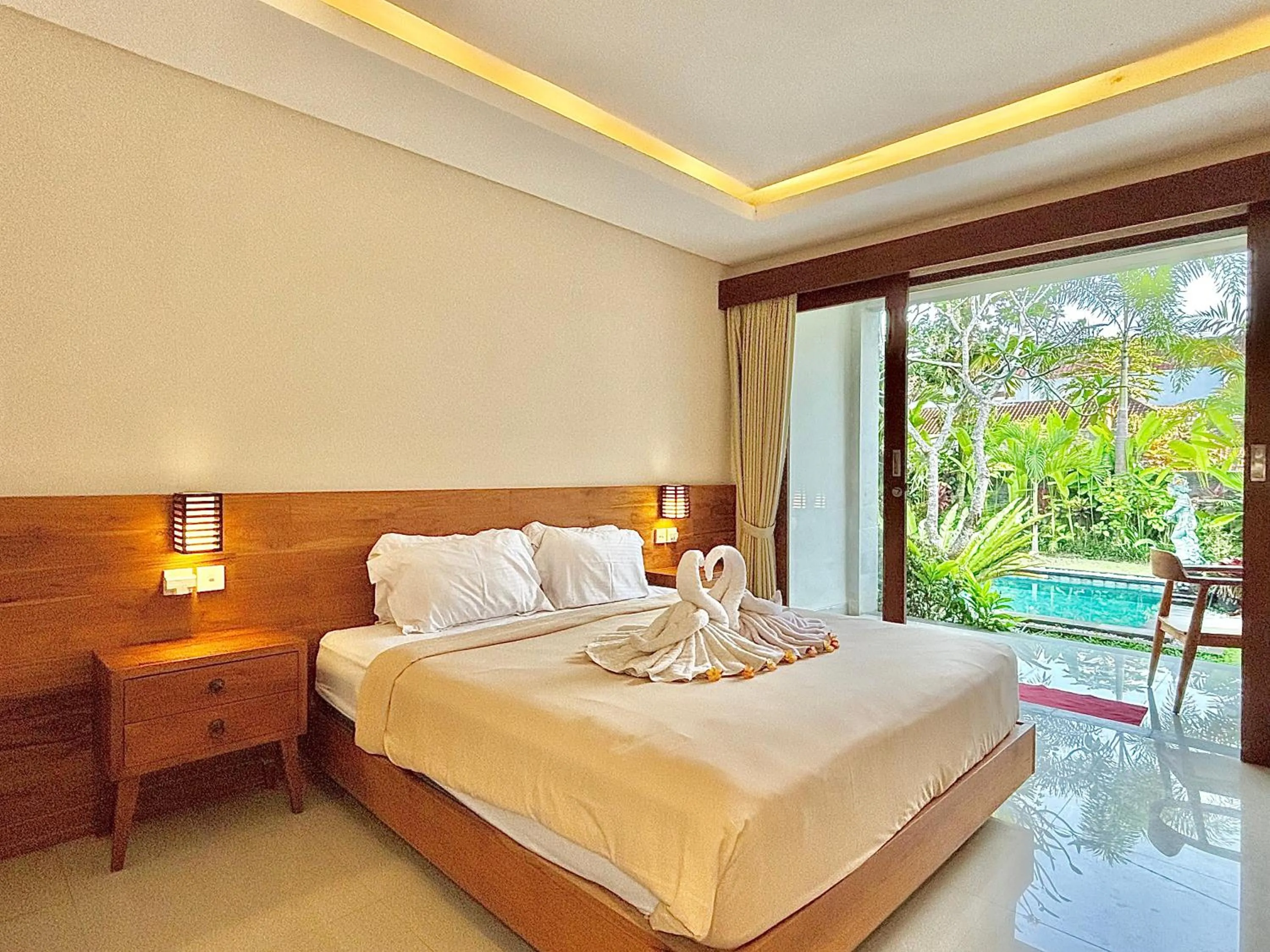 Bed in Kamayu Ubud by Puri Signatures