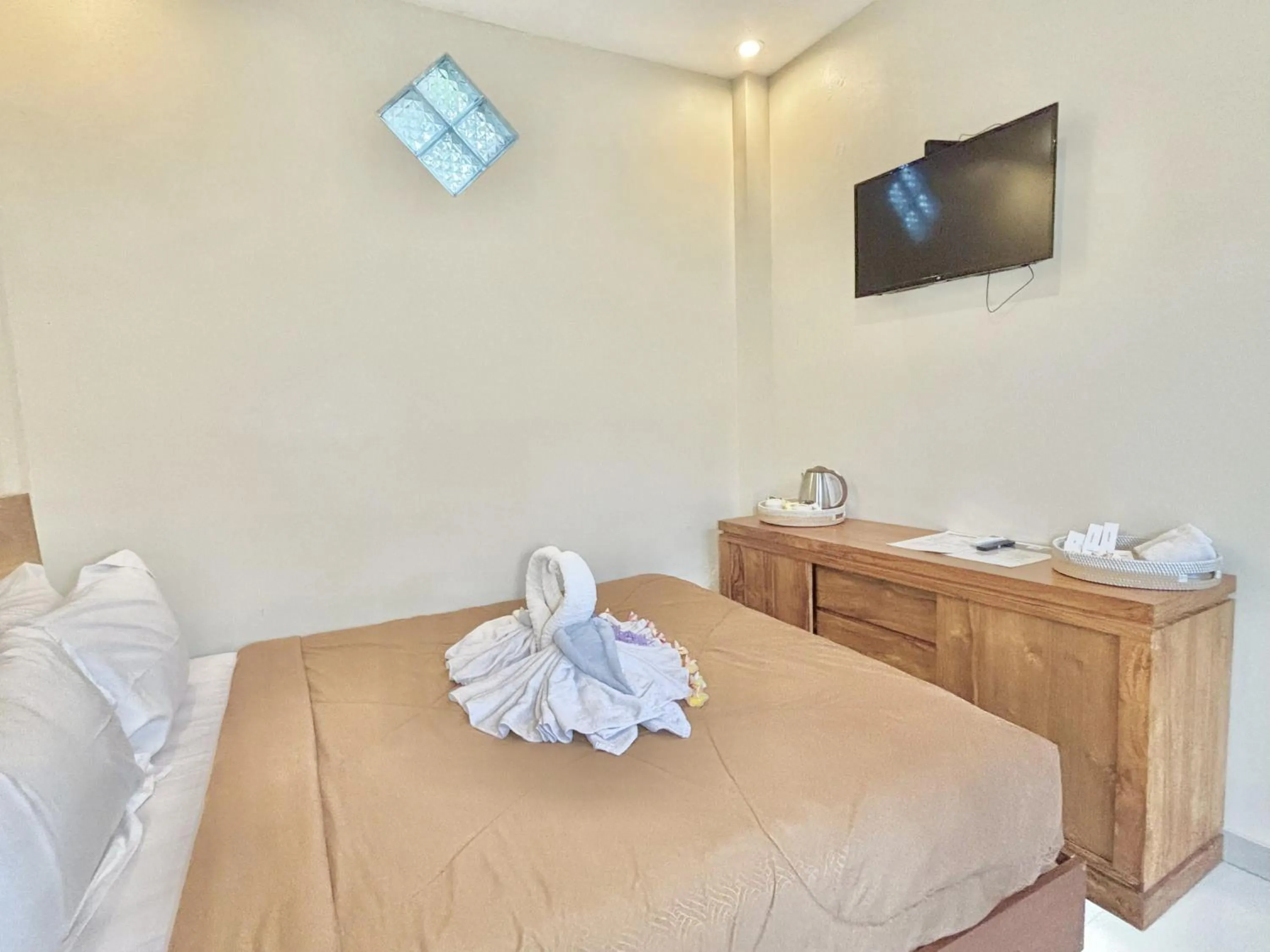 Bedroom, Bed in Kamayu Ubud by Puri Signatures