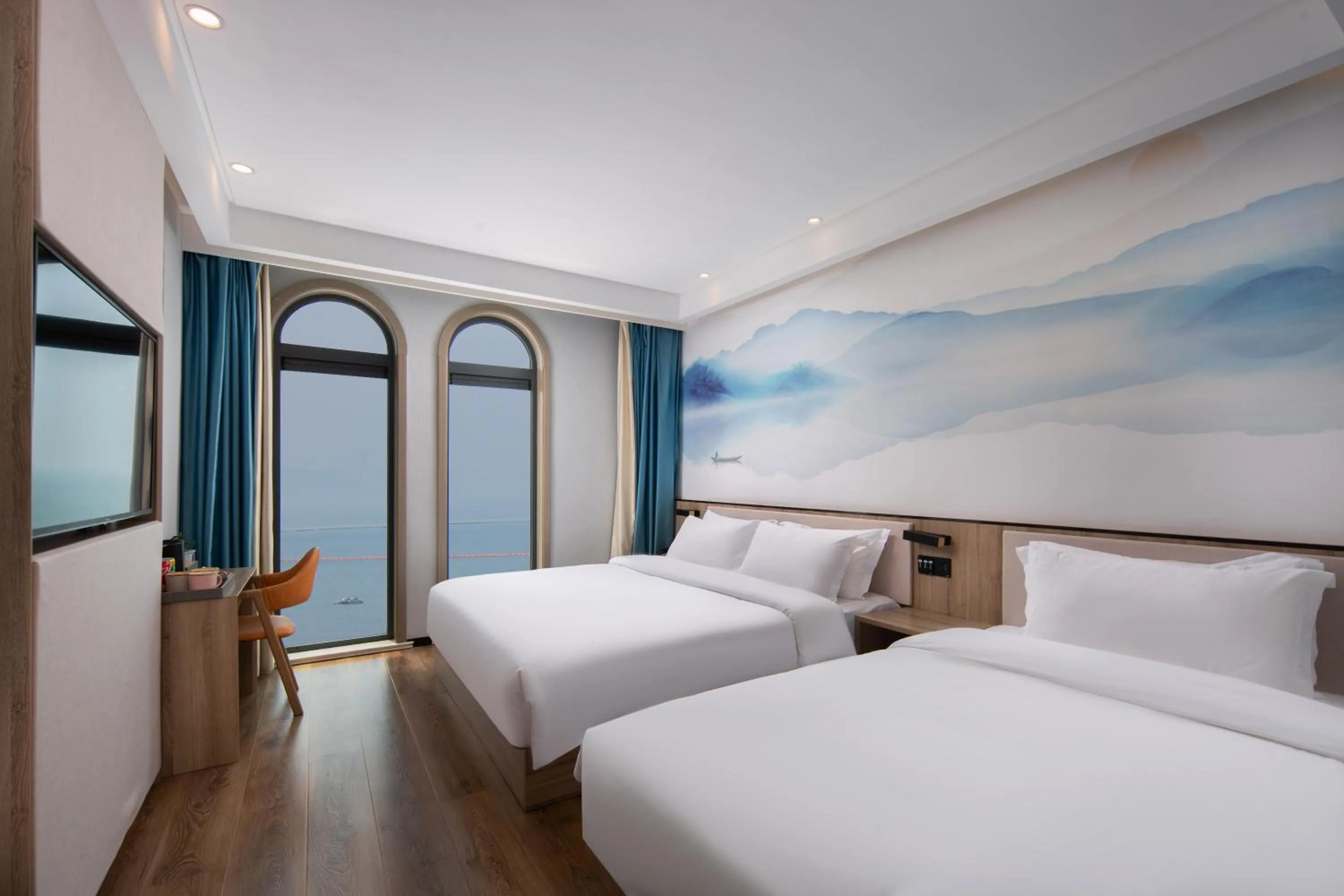 Bedroom, Bed in Floral Hotel Qingdao Dreamship Seaview Hotel