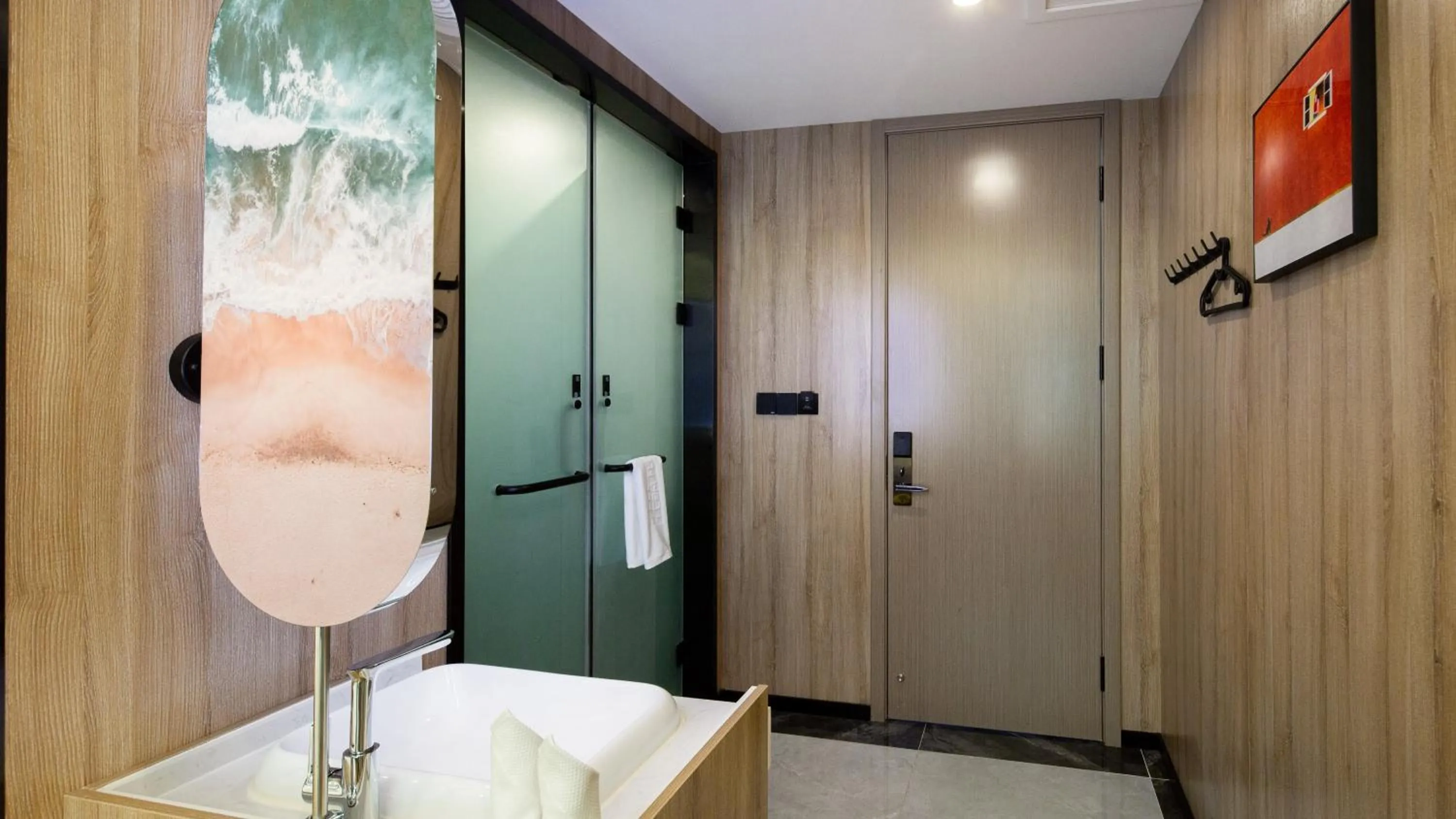 Bathroom in Floral Hotel Qingdao Dreamship Seaview Hotel