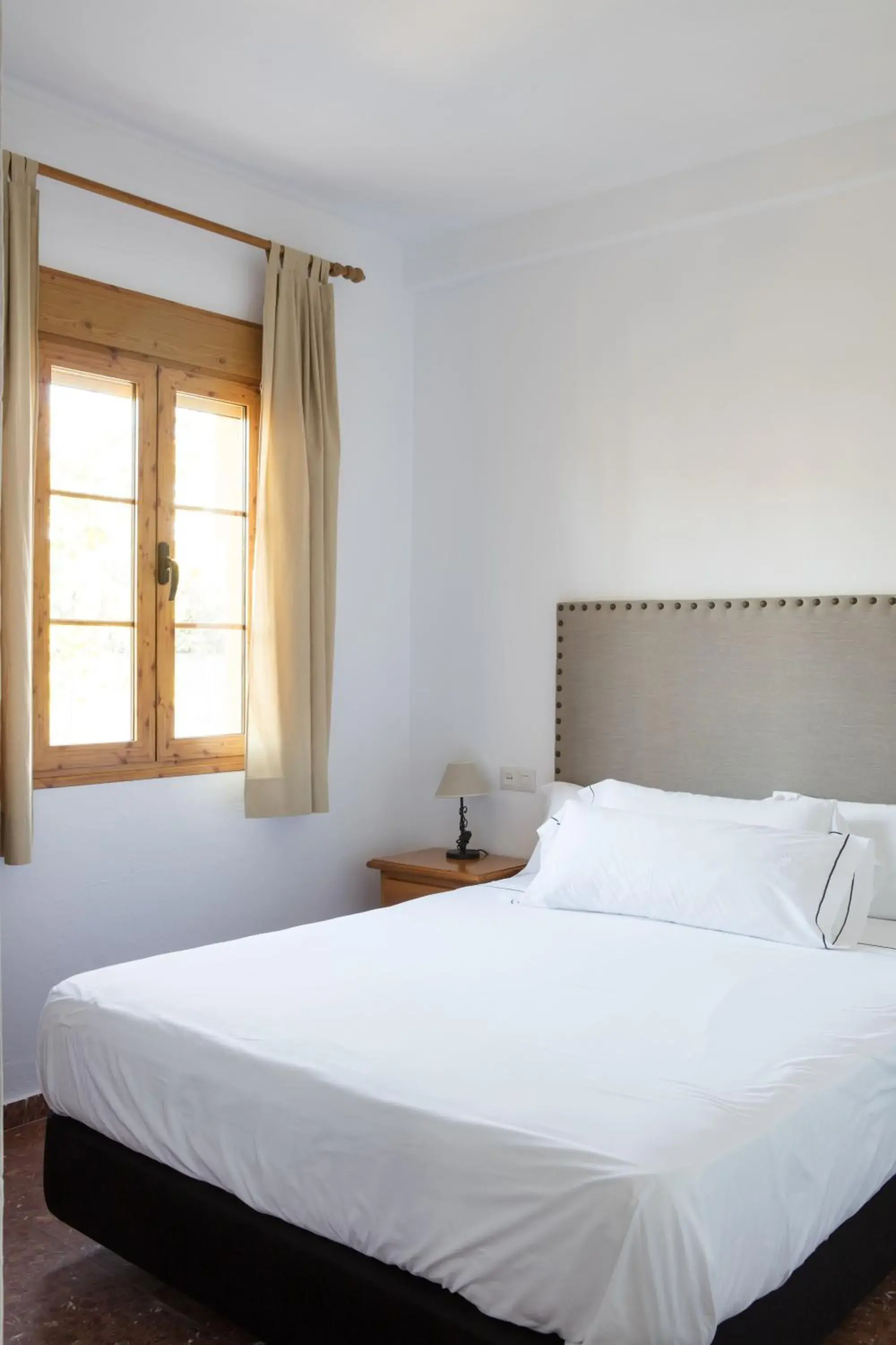Small Double Room in Tugasa El Almendral Small Double Room in Tugasa El Almendral