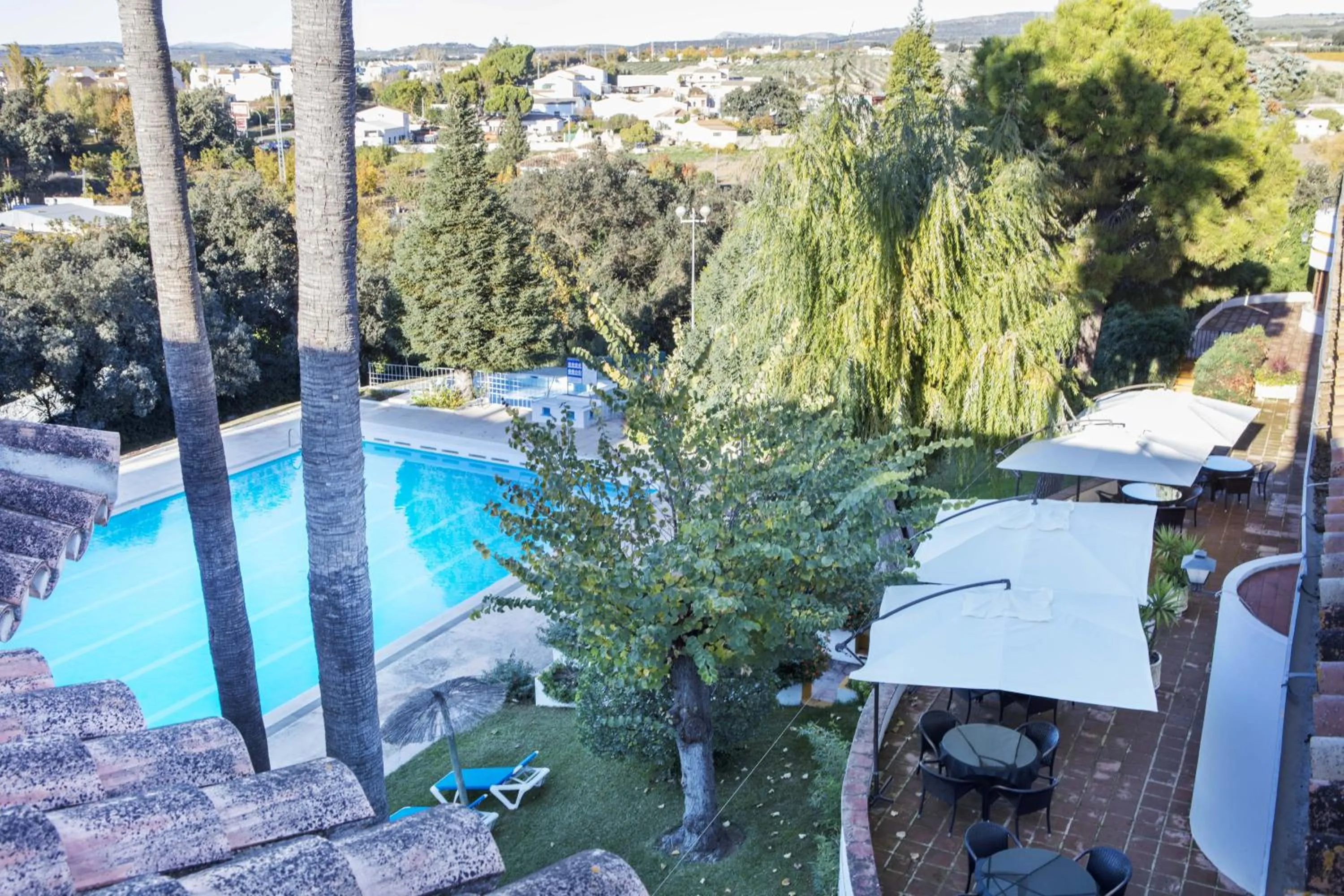 Property building, Pool View in Tugasa El Almendral