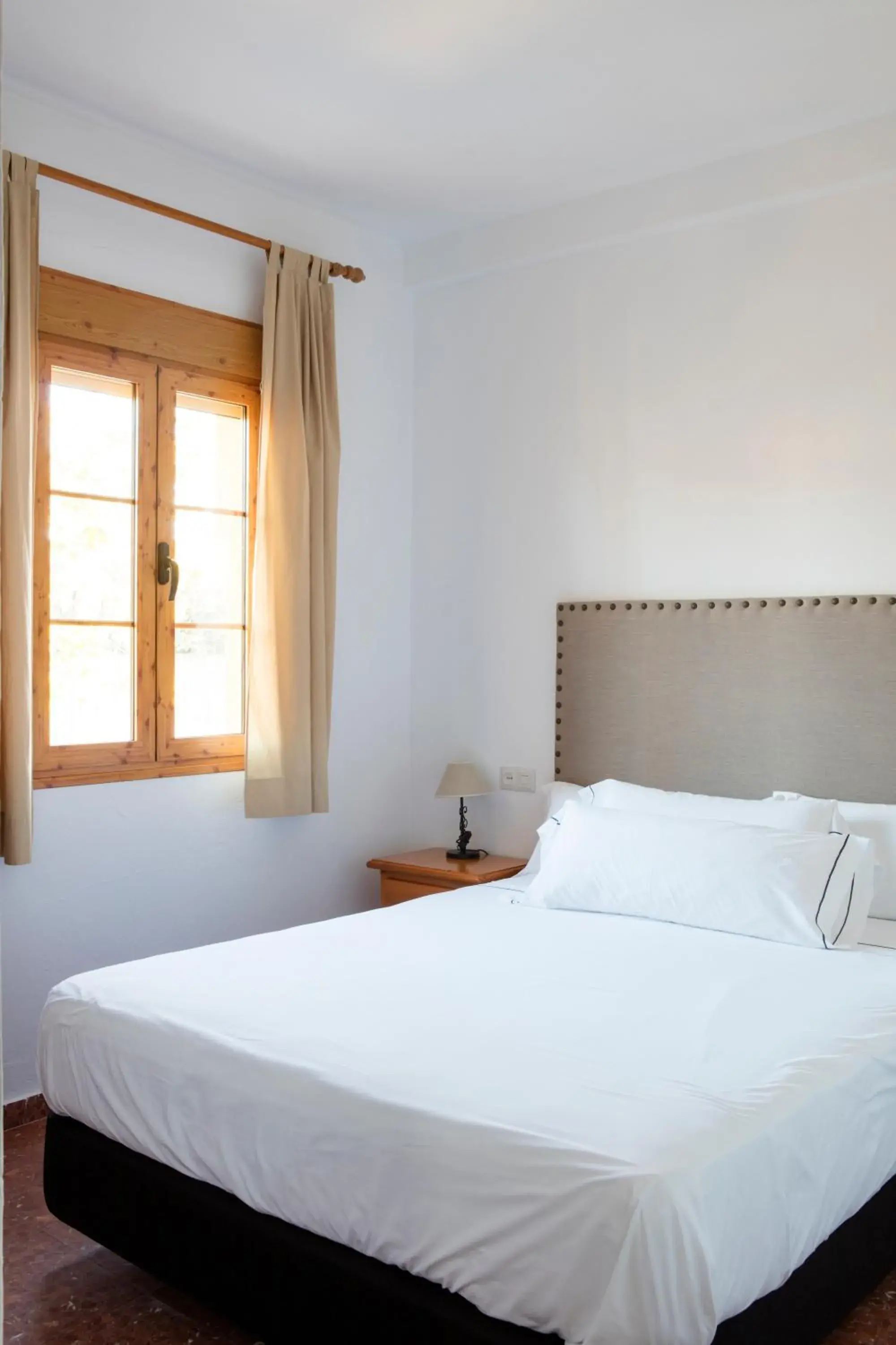 Small Double Room in Hotel Tugasa El Almendral Small Double Room in Hotel Tugasa El Almendral