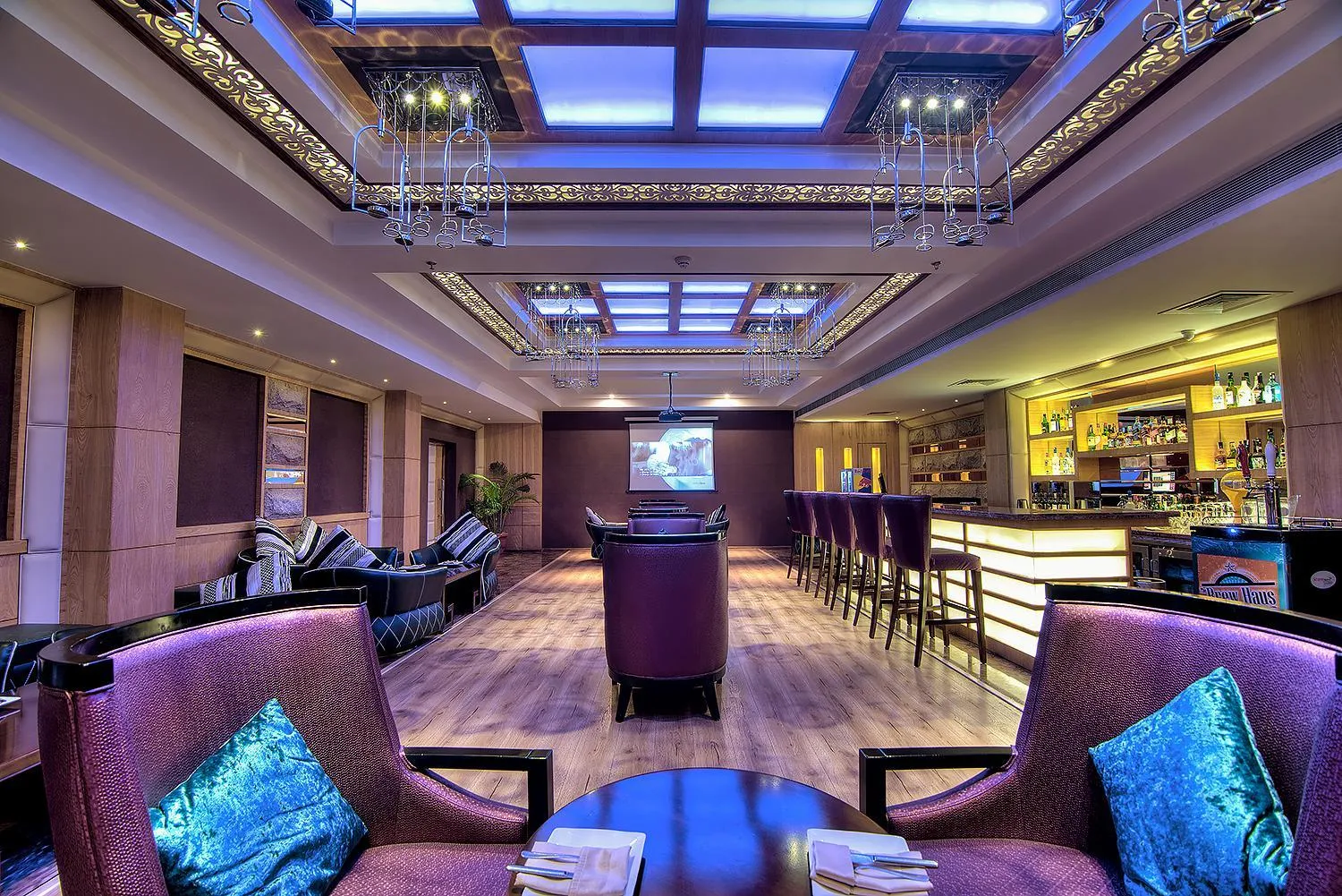 Lounge or bar in Best Western Summerlea